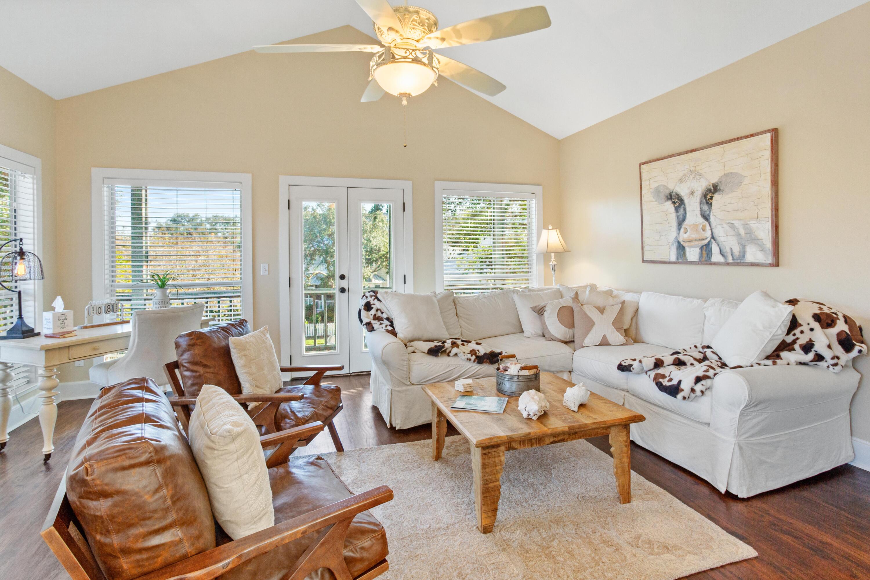 CRYSTAL LAKE PHASE I - Residential