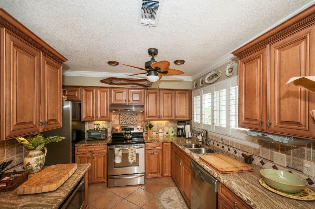 HOLIDAY ISLE - Residential