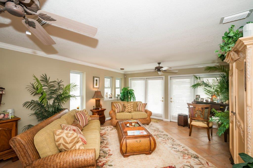 HOLIDAY ISLE - Residential