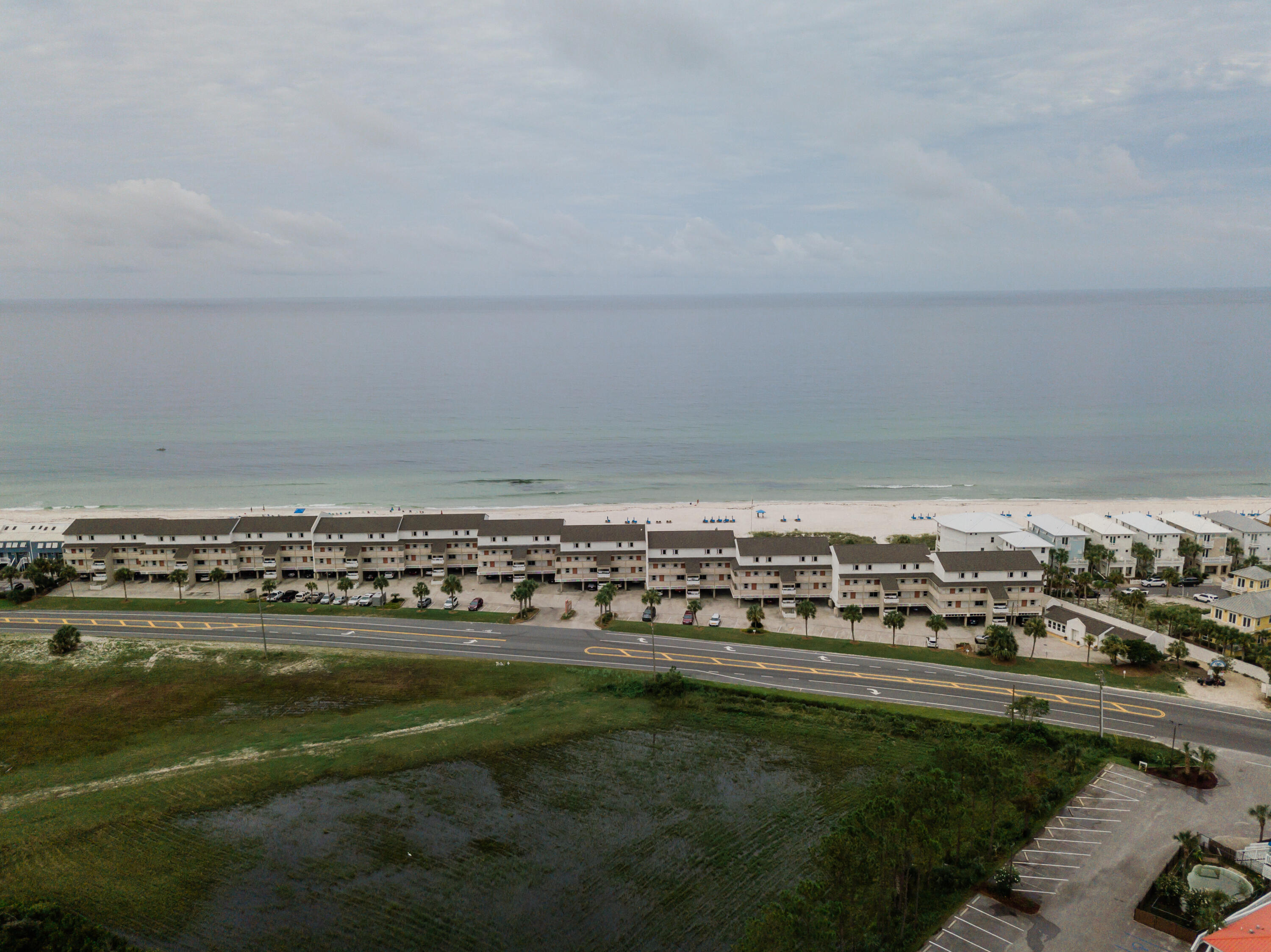 RAMSGATE HARBOUR PH 3 CONDO - Residential
