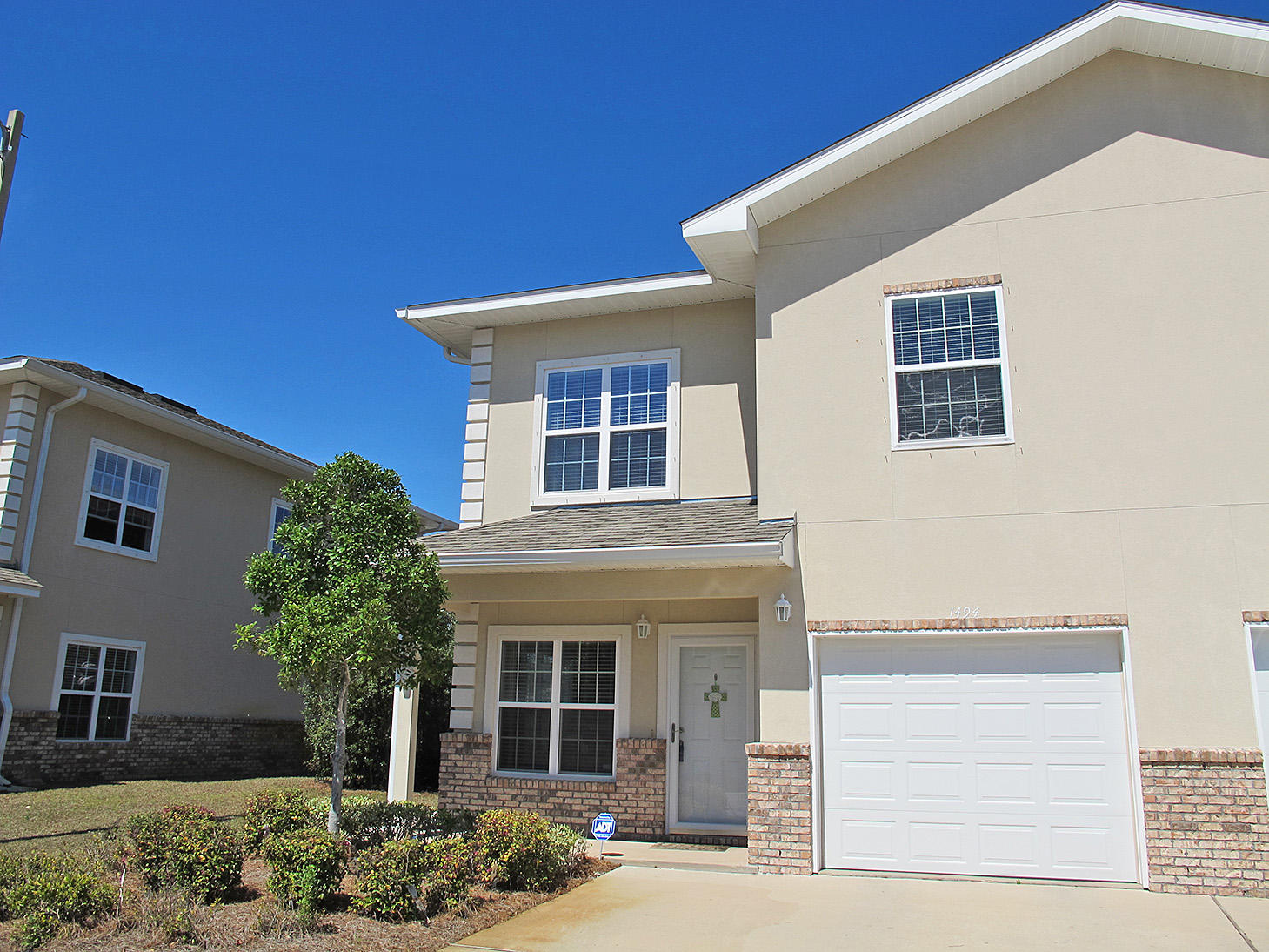 MERIDIAN SQUARE T/H - Residential