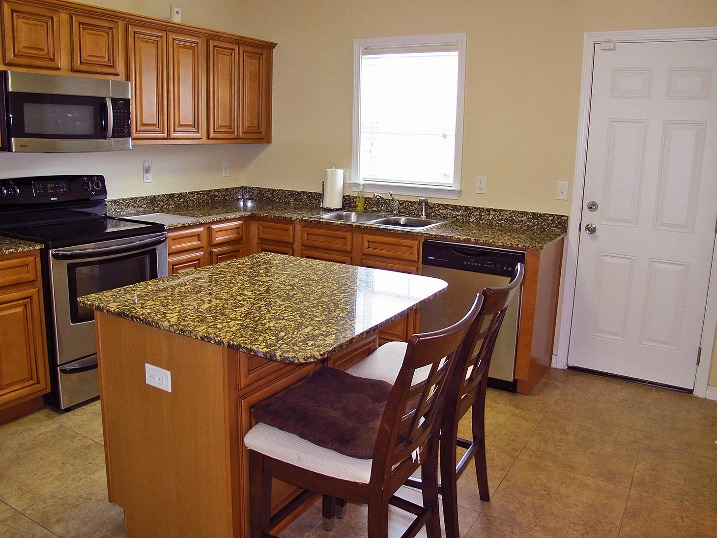 MERIDIAN SQUARE T/H - Residential