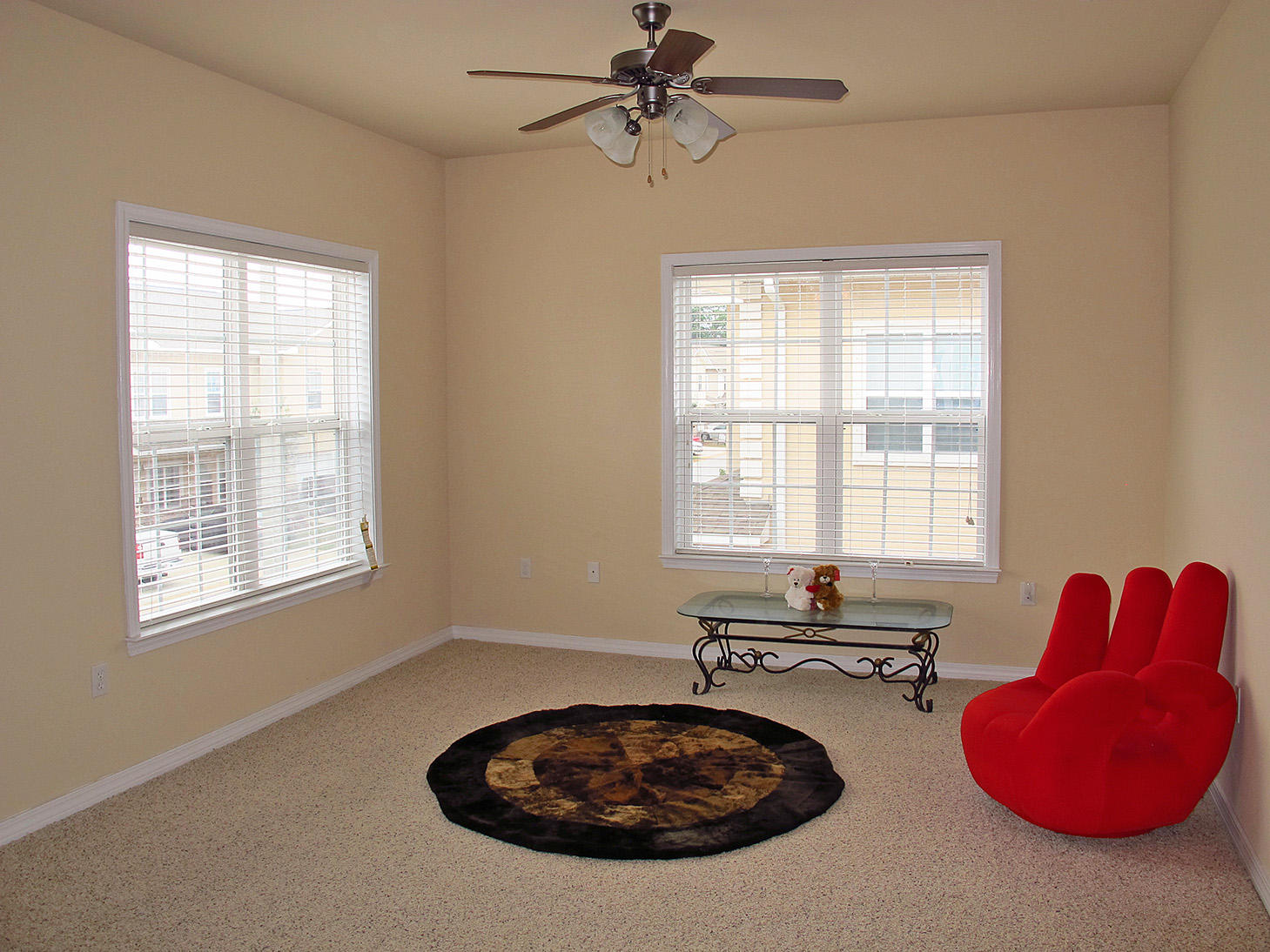 MERIDIAN SQUARE T/H - Residential