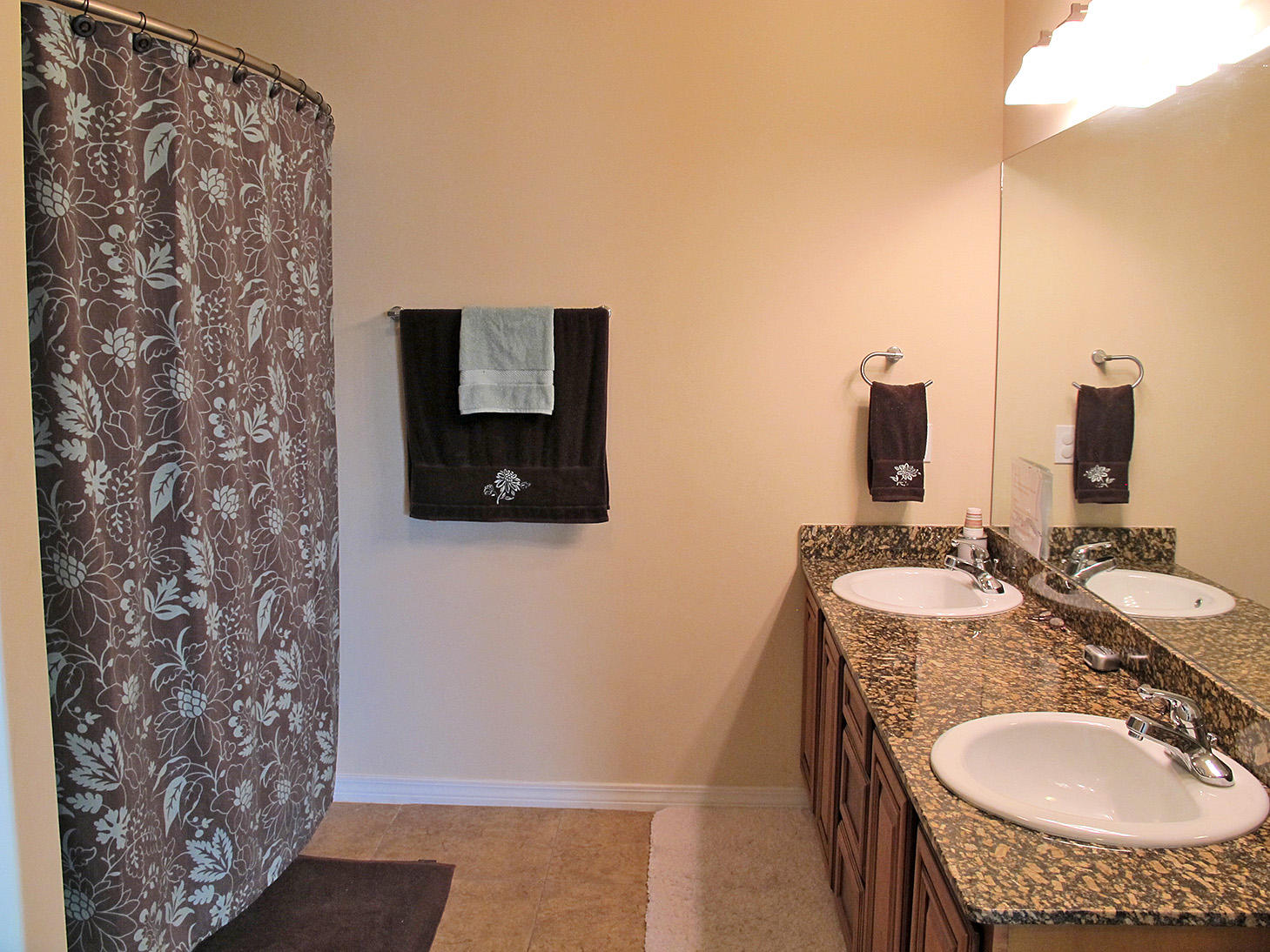 MERIDIAN SQUARE T/H - Residential