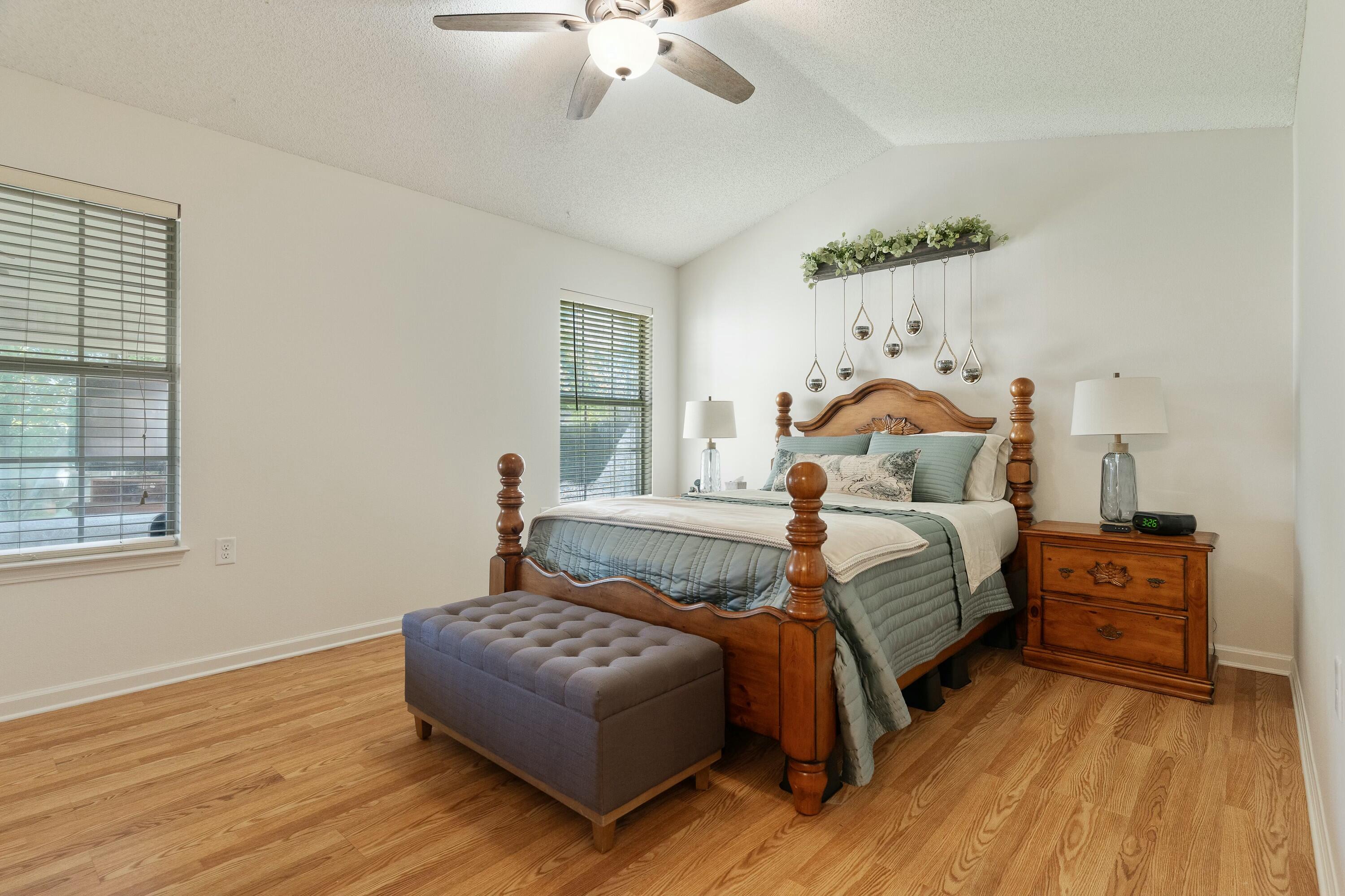 STERLING POINT - Residential