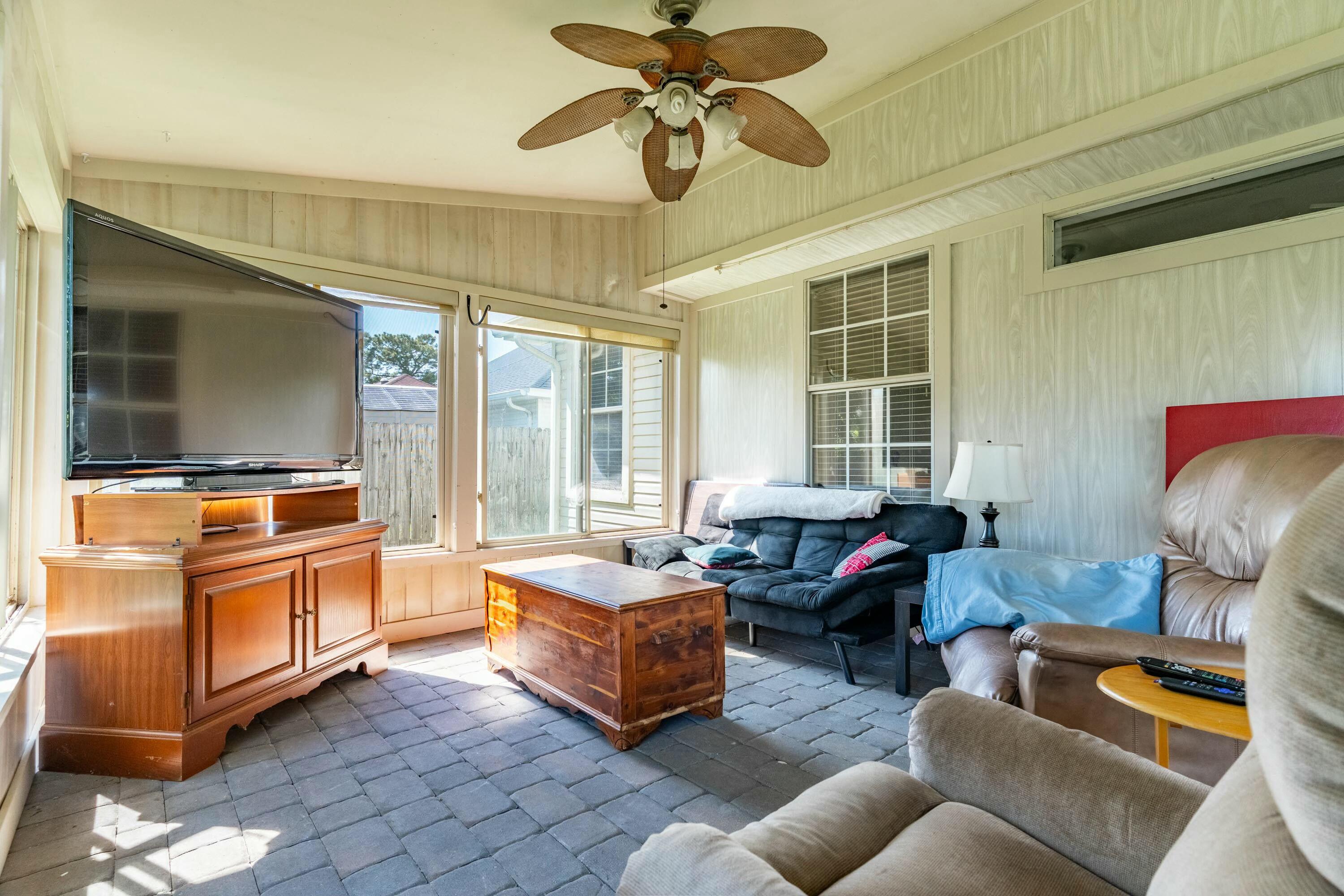 STERLING POINT - Residential