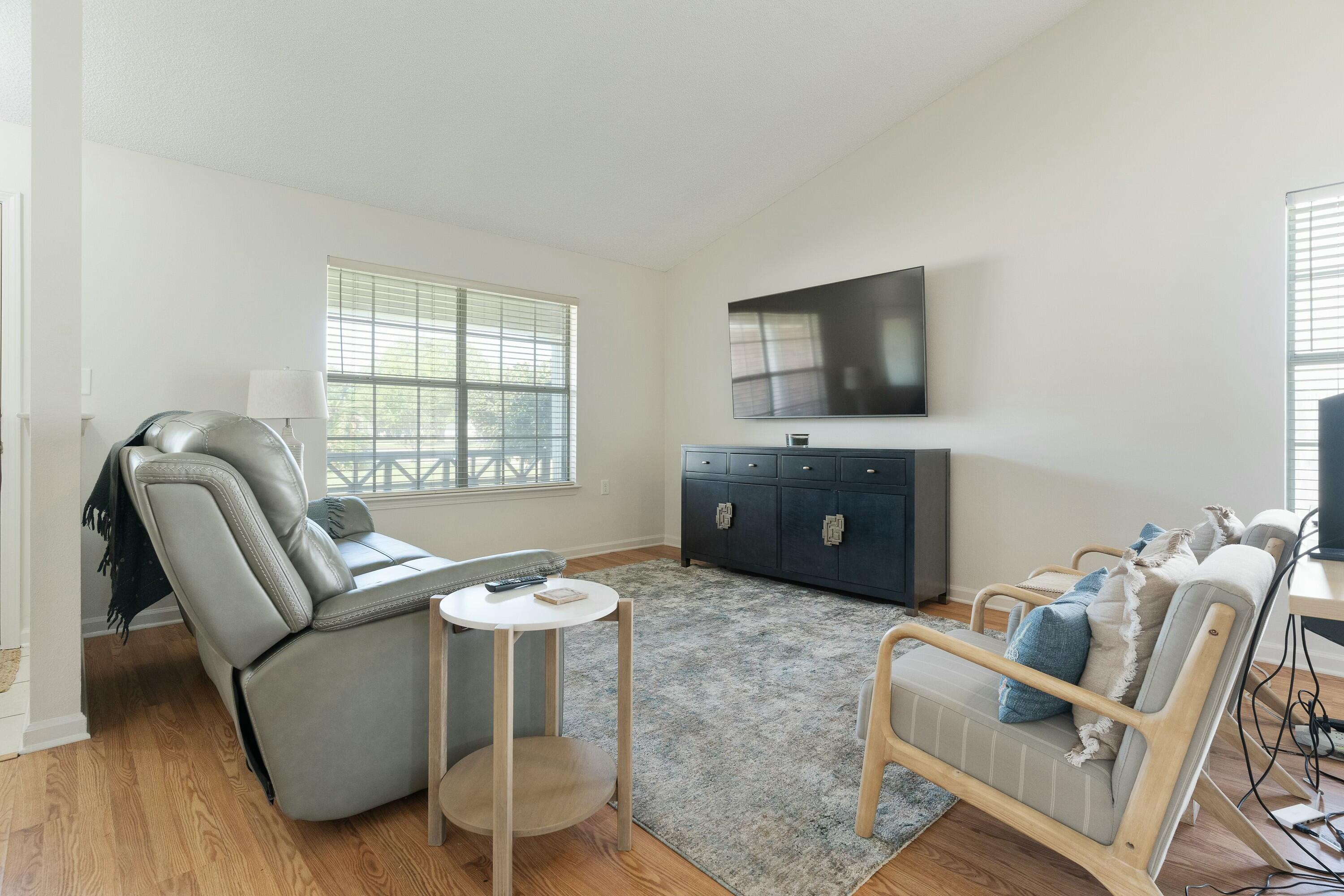 STERLING POINT - Residential