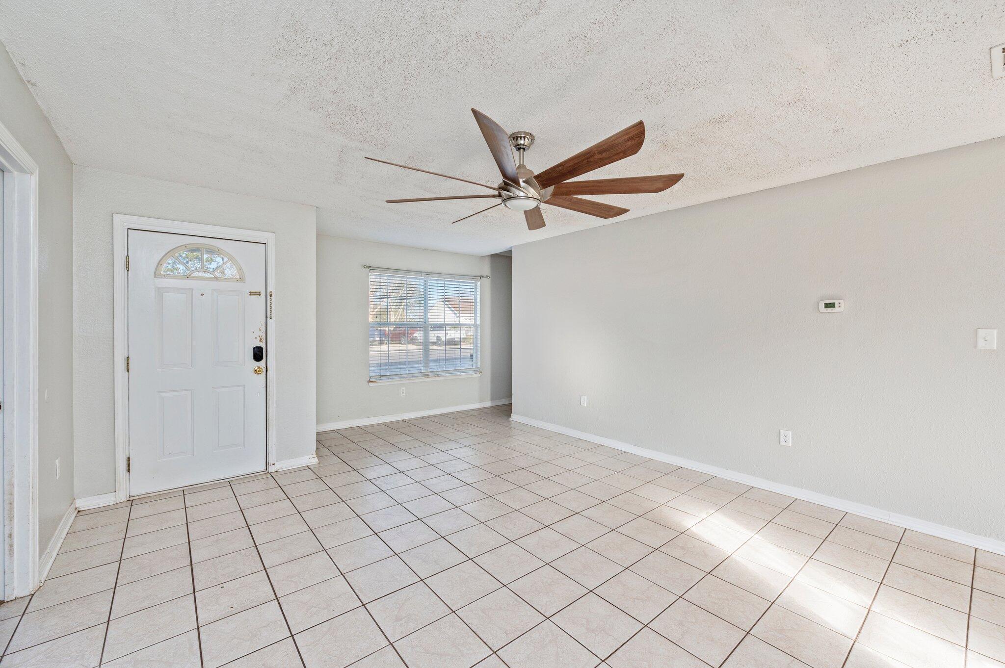 NORTHVIEW 4TH ADD LOT 33 - Residential