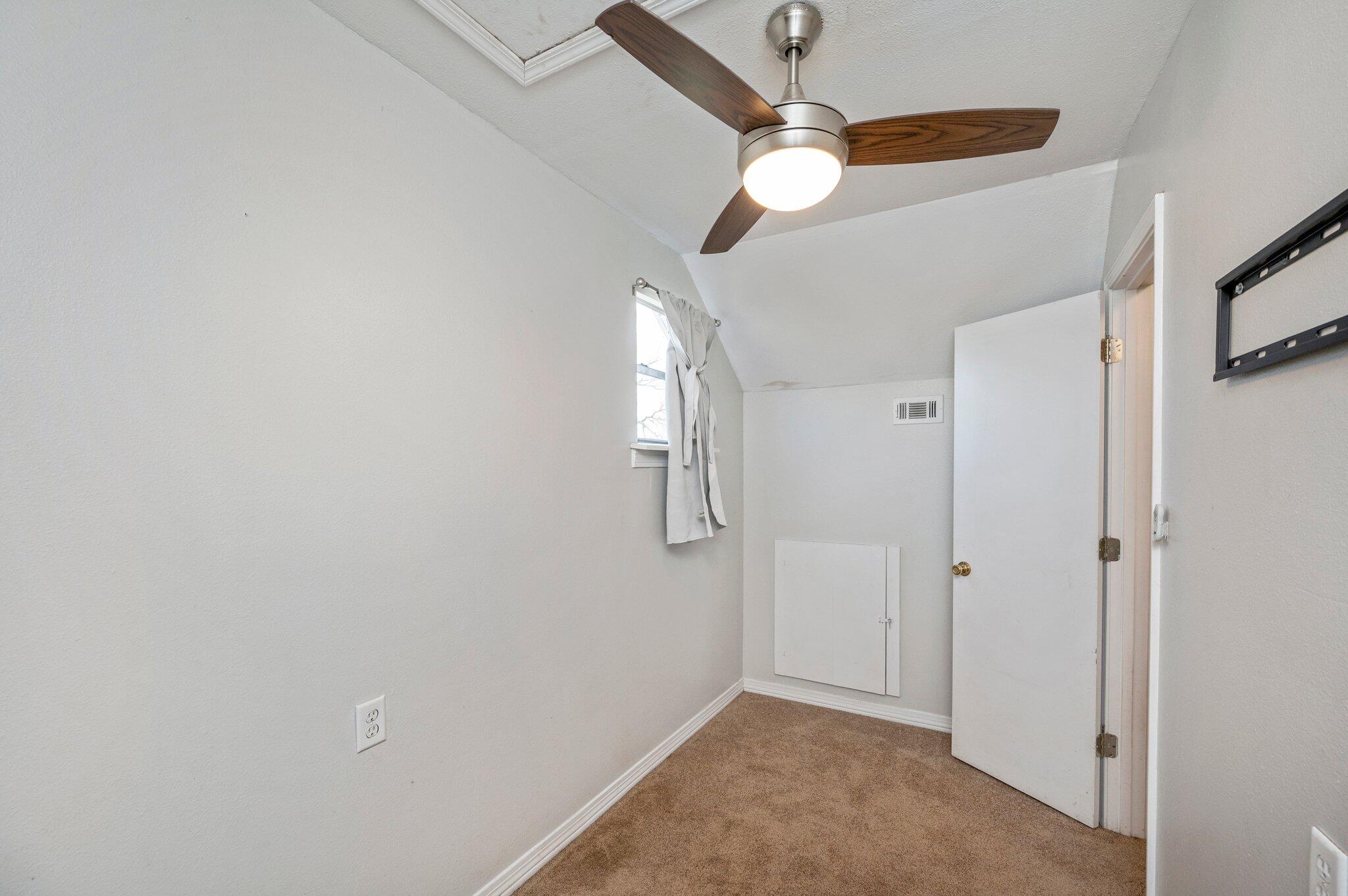 NORTHVIEW 4TH ADD LOT 33 - Residential