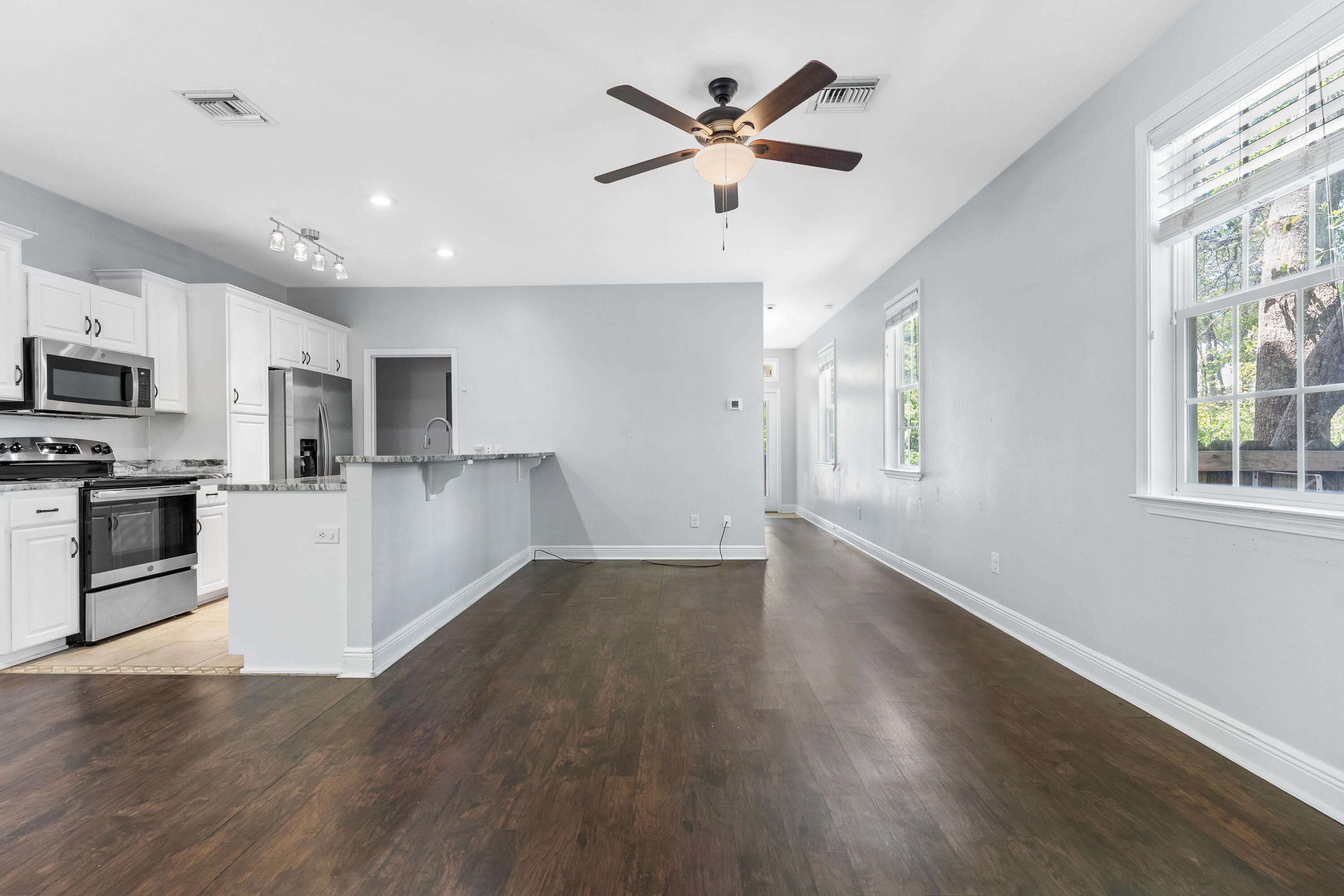 TOWN OF SANTA ROSA - Residential