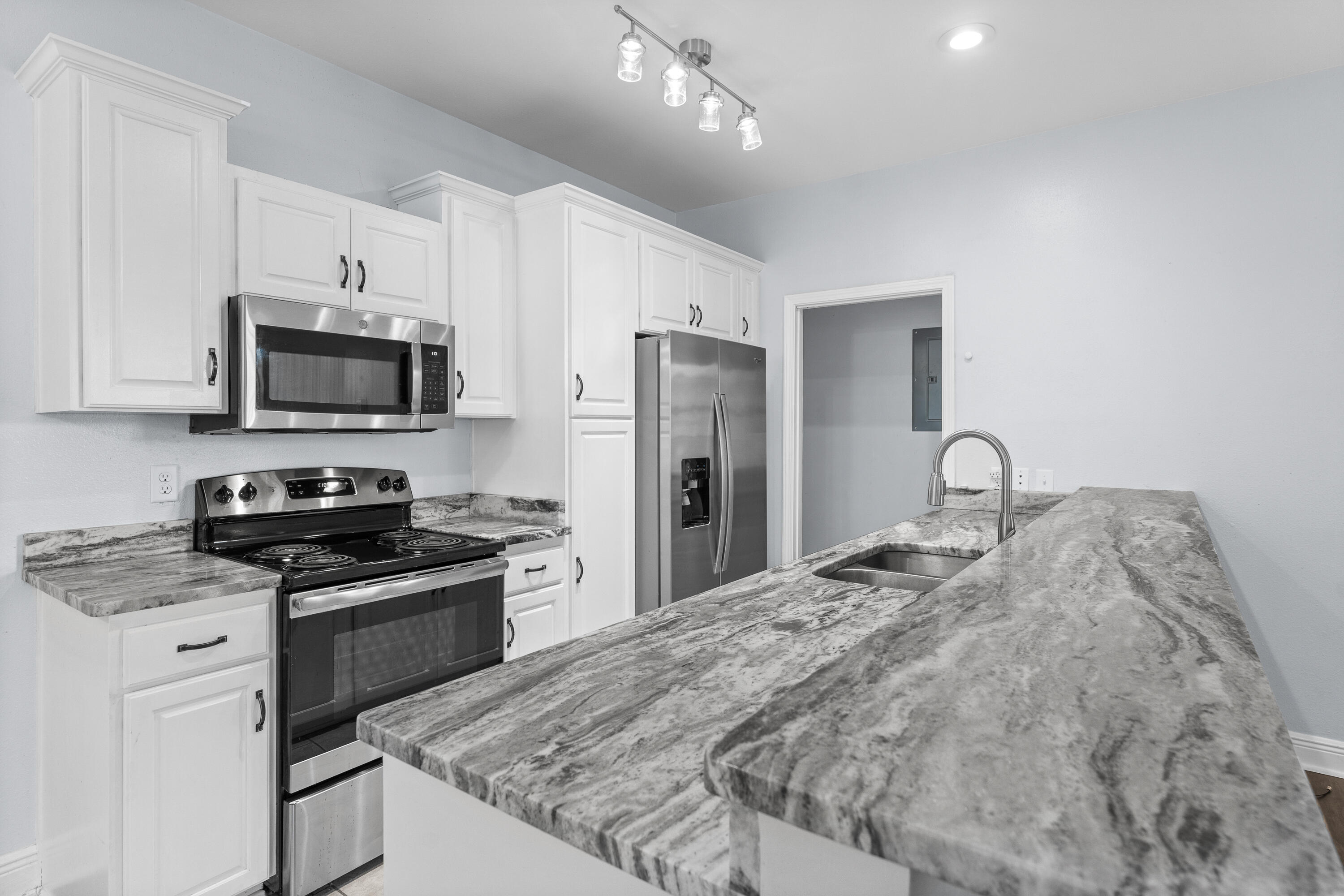 TOWN OF SANTA ROSA - Residential