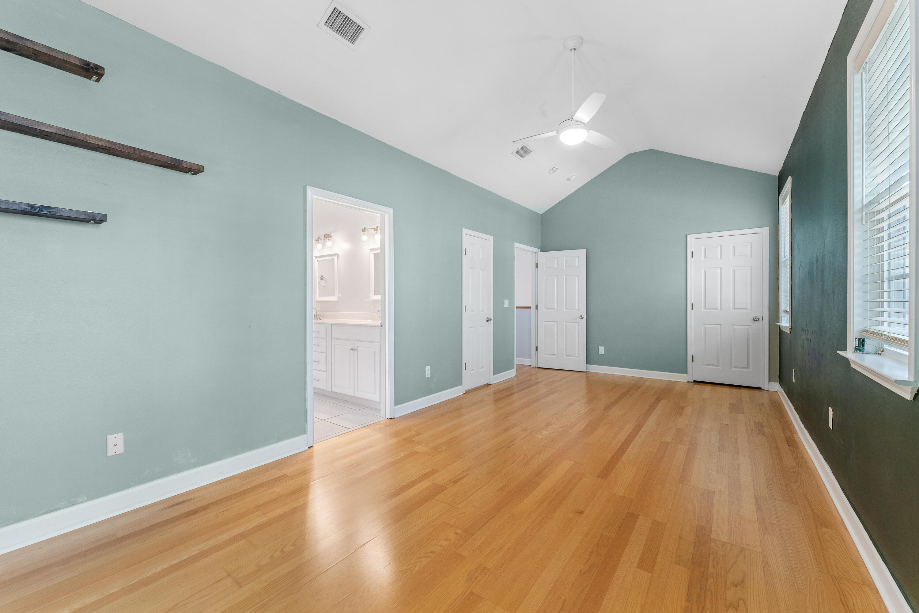 TOWN OF SANTA ROSA - Residential