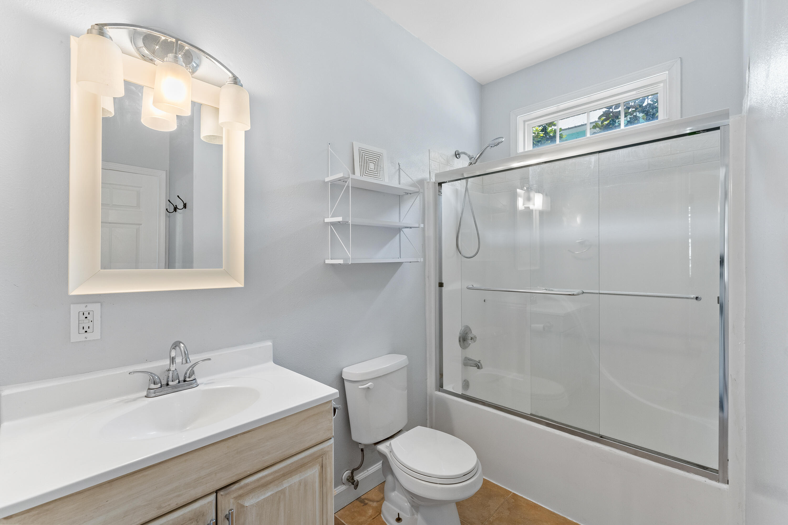 TOWN OF SANTA ROSA - Residential