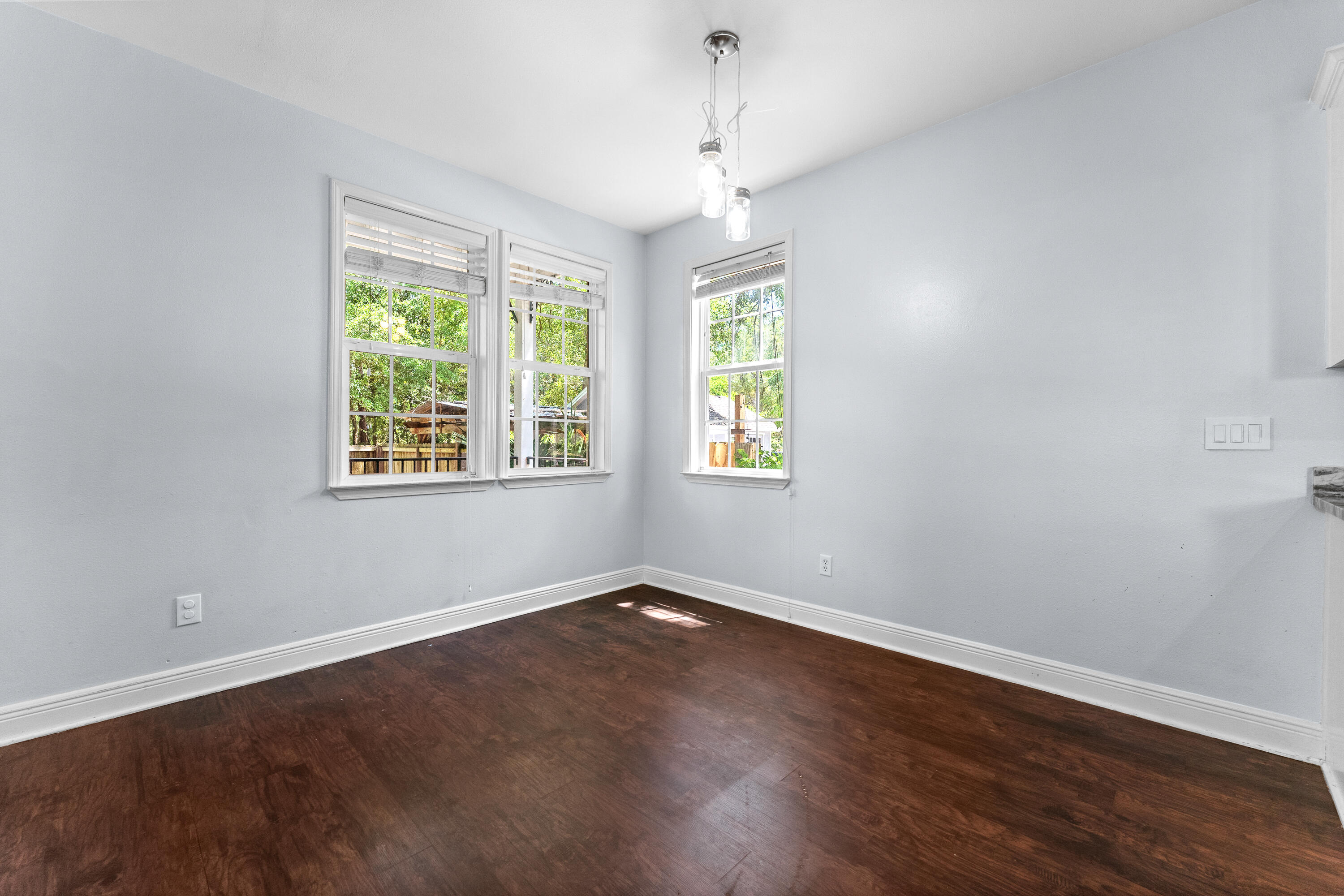 TOWN OF SANTA ROSA - Residential