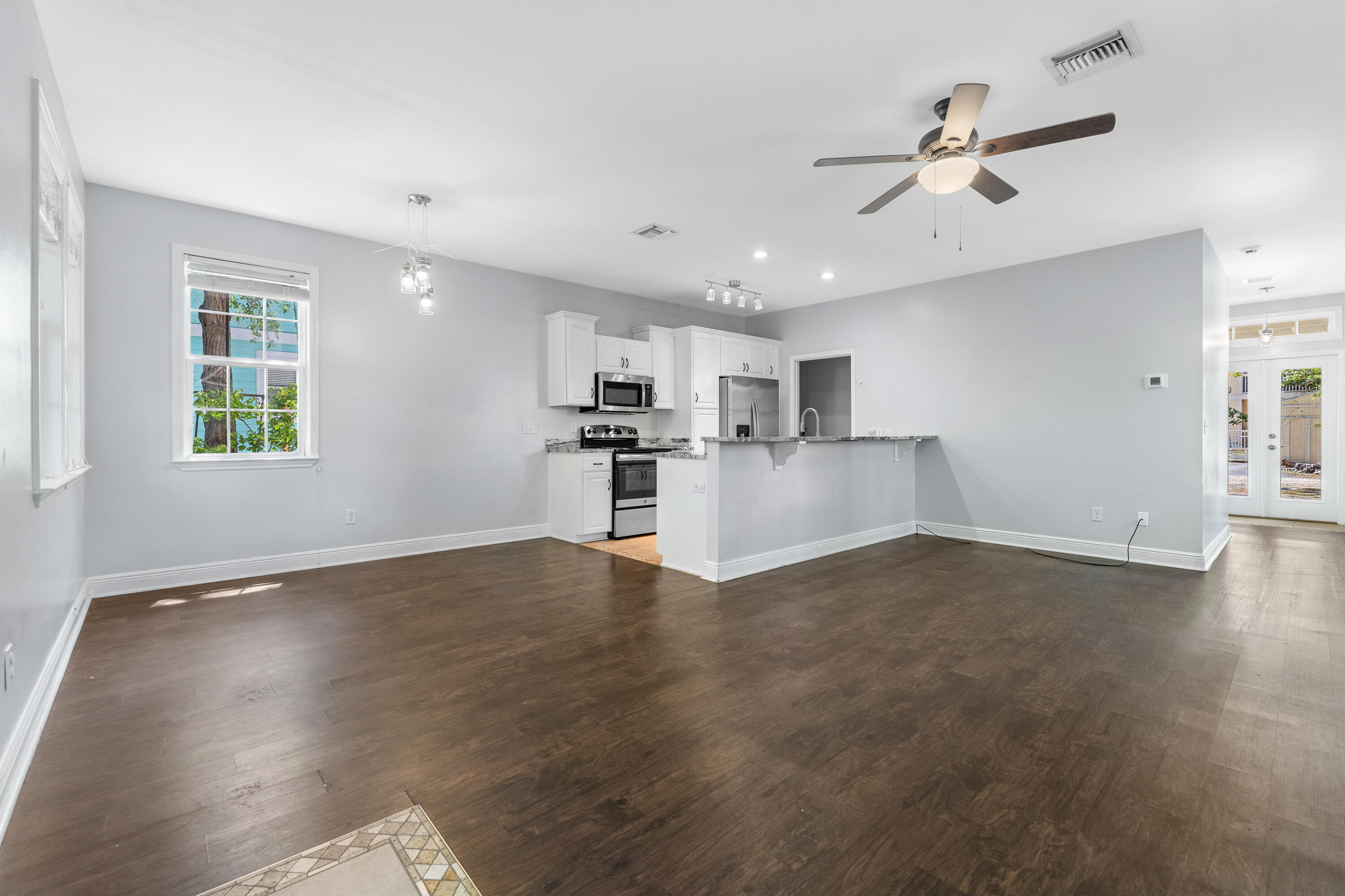 TOWN OF SANTA ROSA - Residential