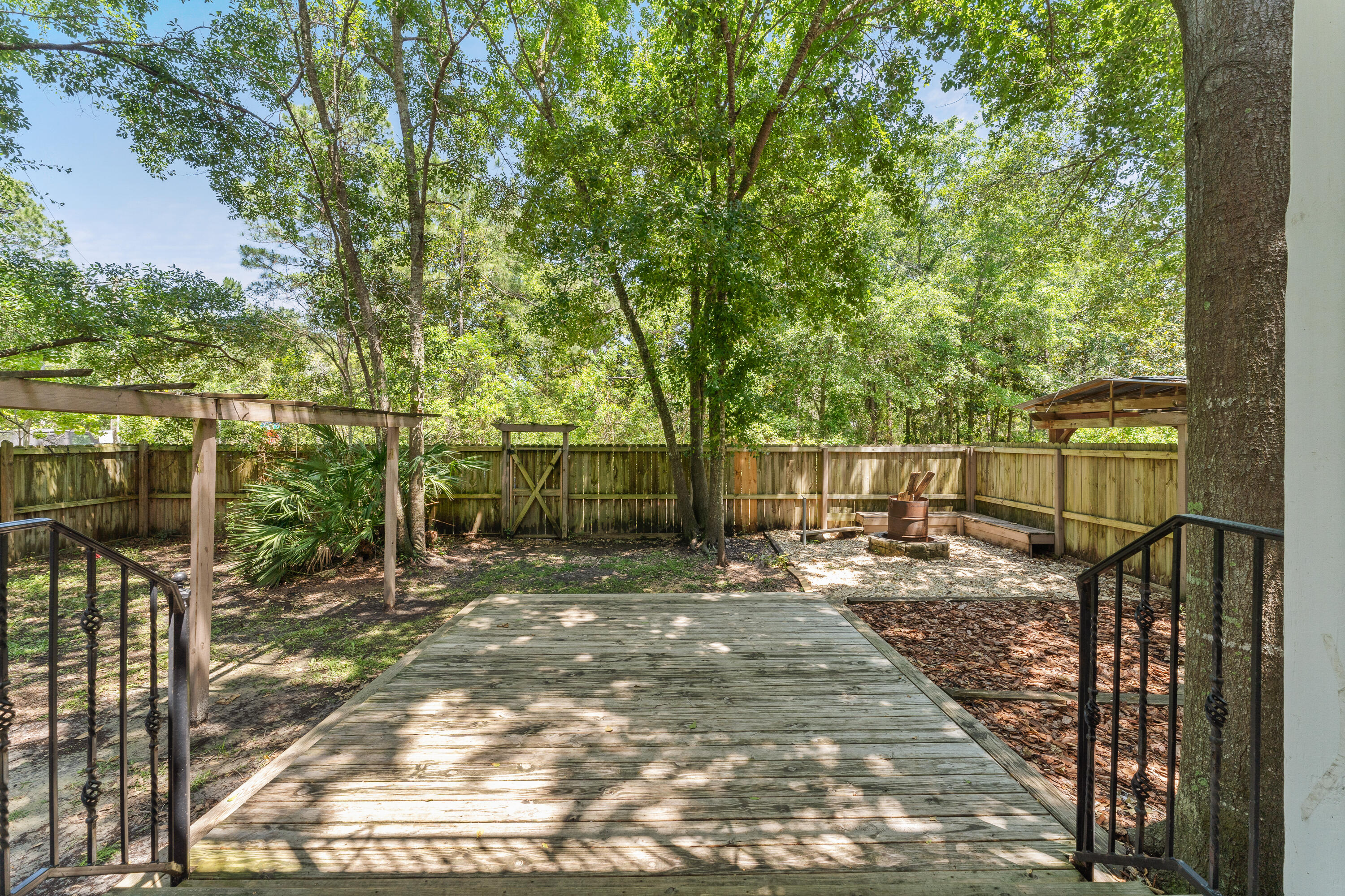 TOWN OF SANTA ROSA - Residential