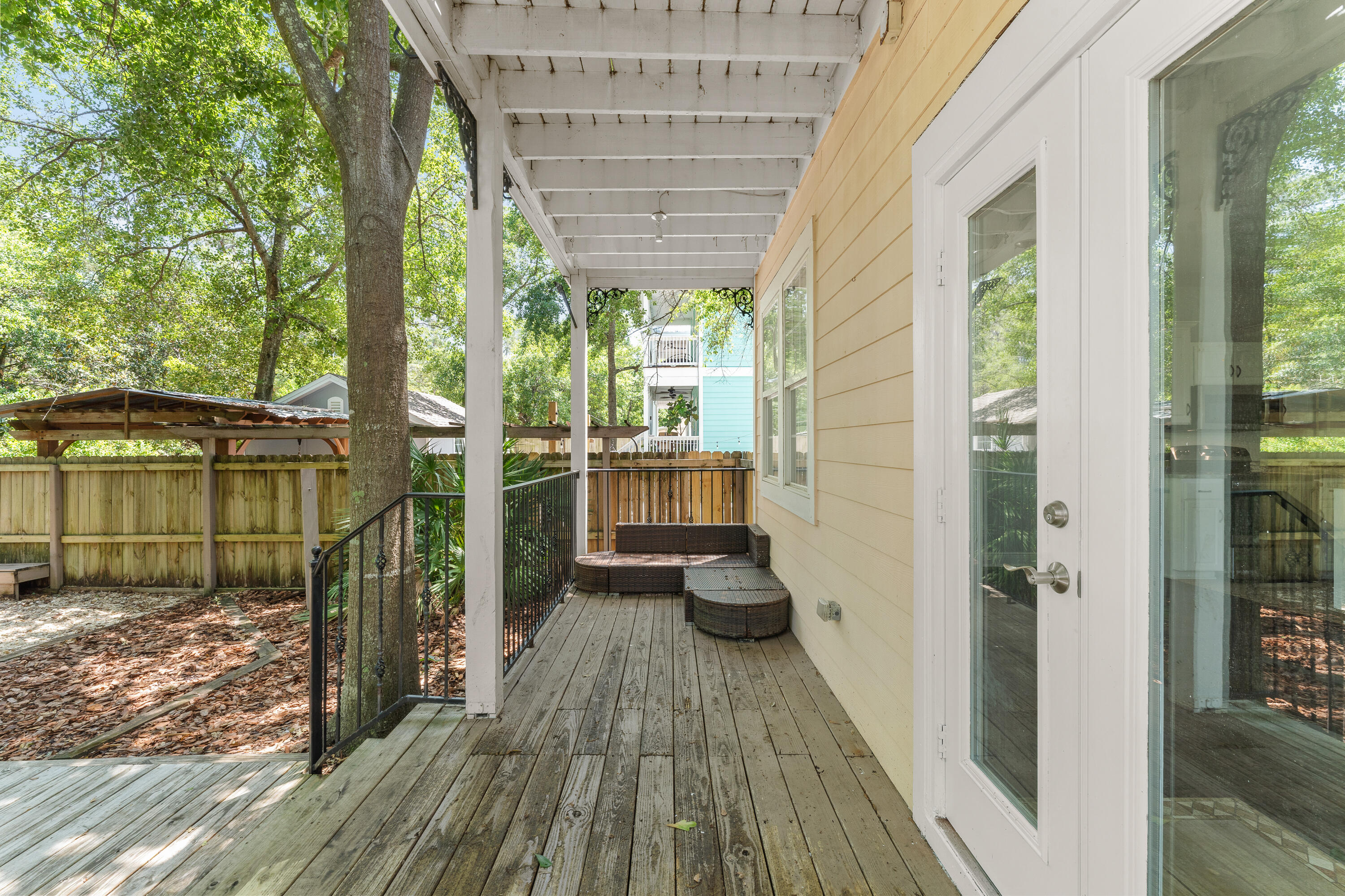 TOWN OF SANTA ROSA - Residential