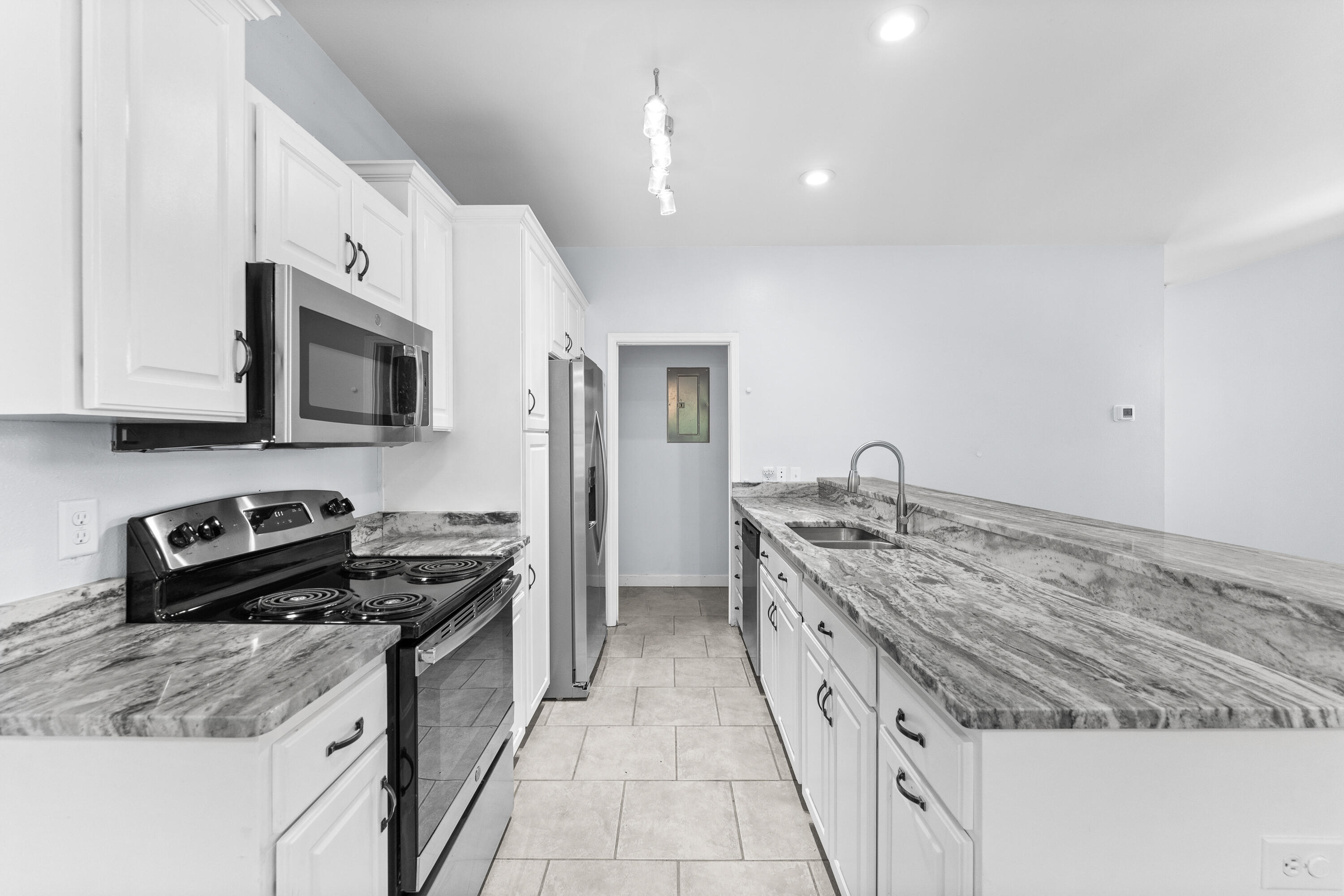 TOWN OF SANTA ROSA - Residential