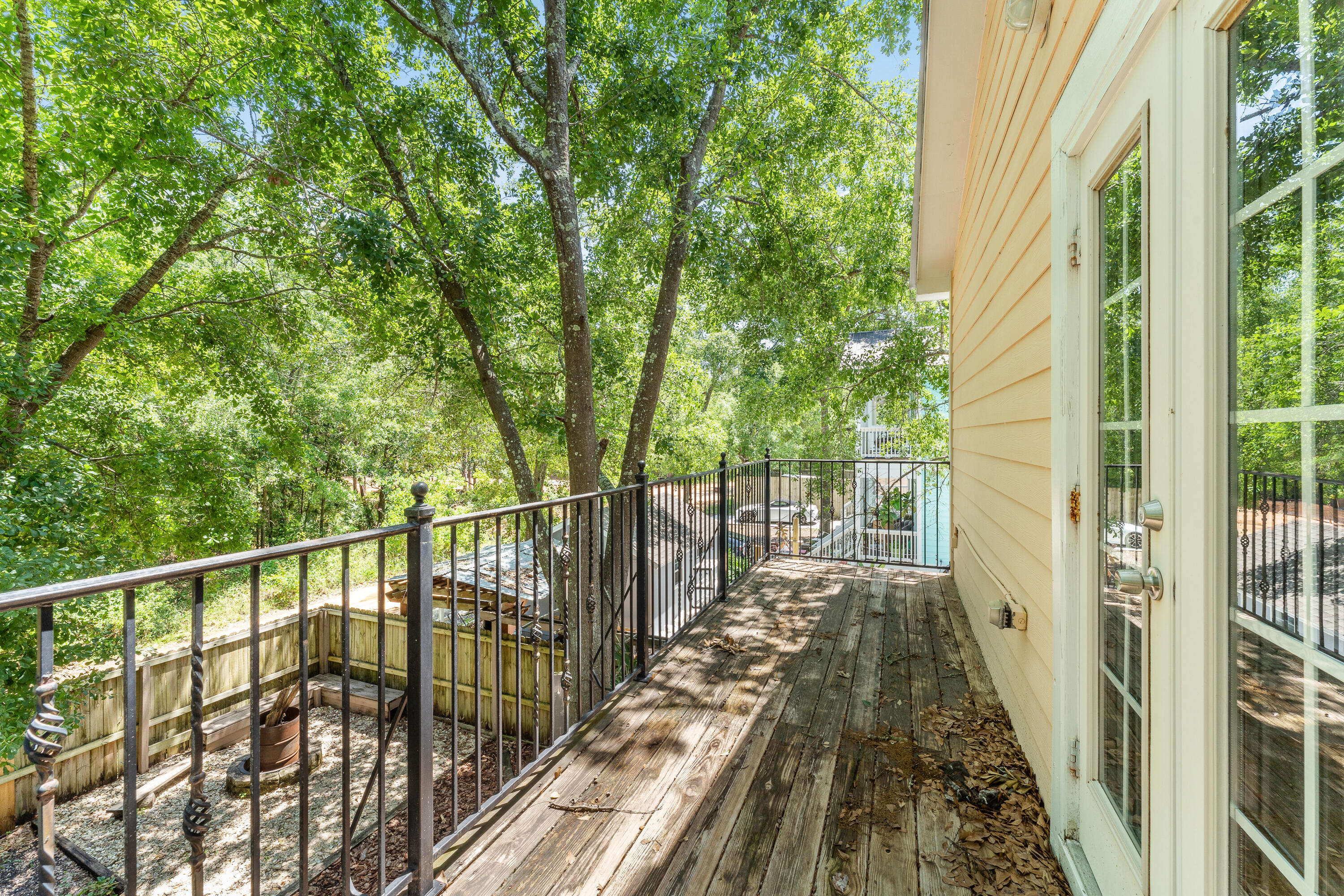 TOWN OF SANTA ROSA - Residential