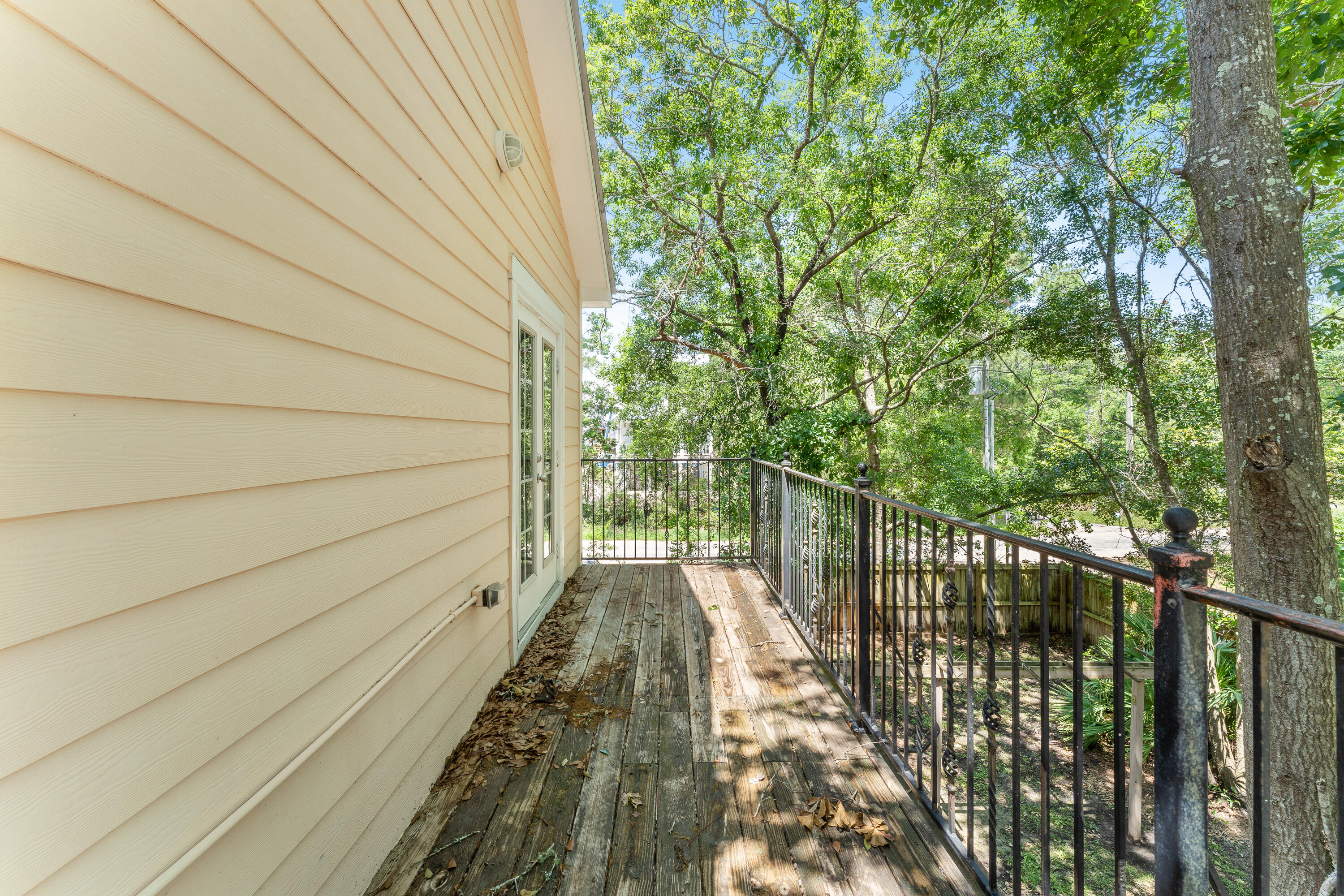 TOWN OF SANTA ROSA - Residential