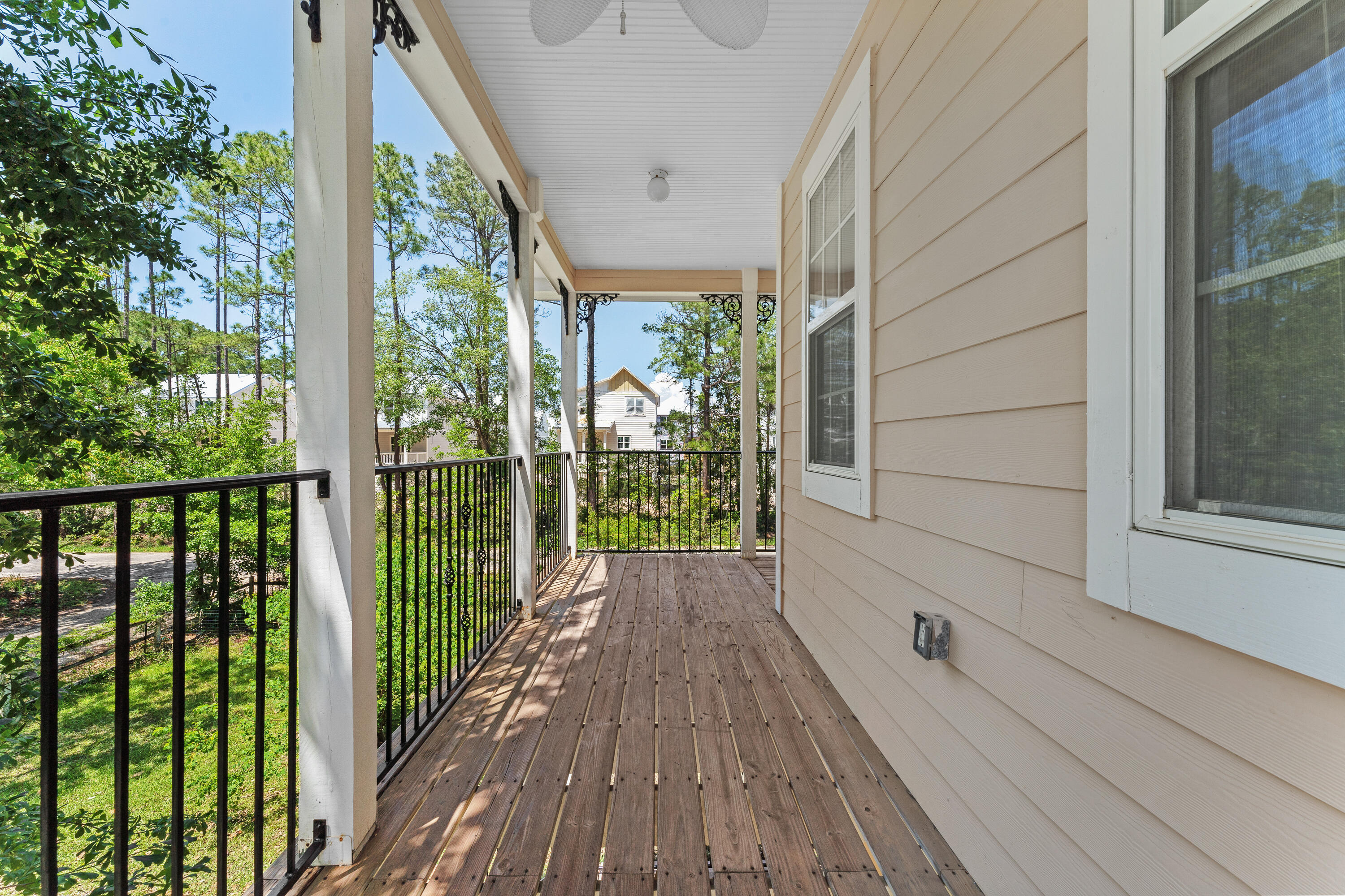 TOWN OF SANTA ROSA - Residential