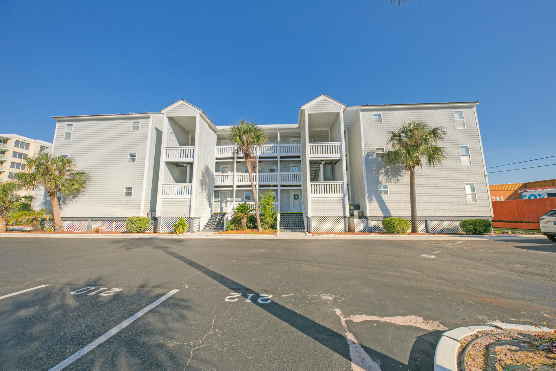 HERMITAGE CONDOMINIUM - Residential