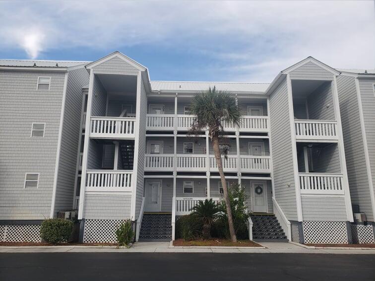 HERMITAGE CONDOMINIUM - Residential