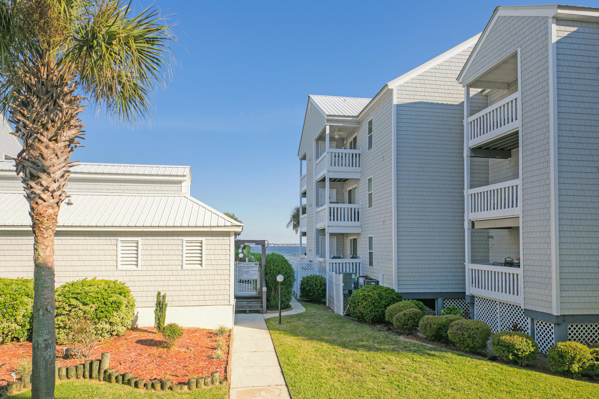HERMITAGE CONDOMINIUM - Residential
