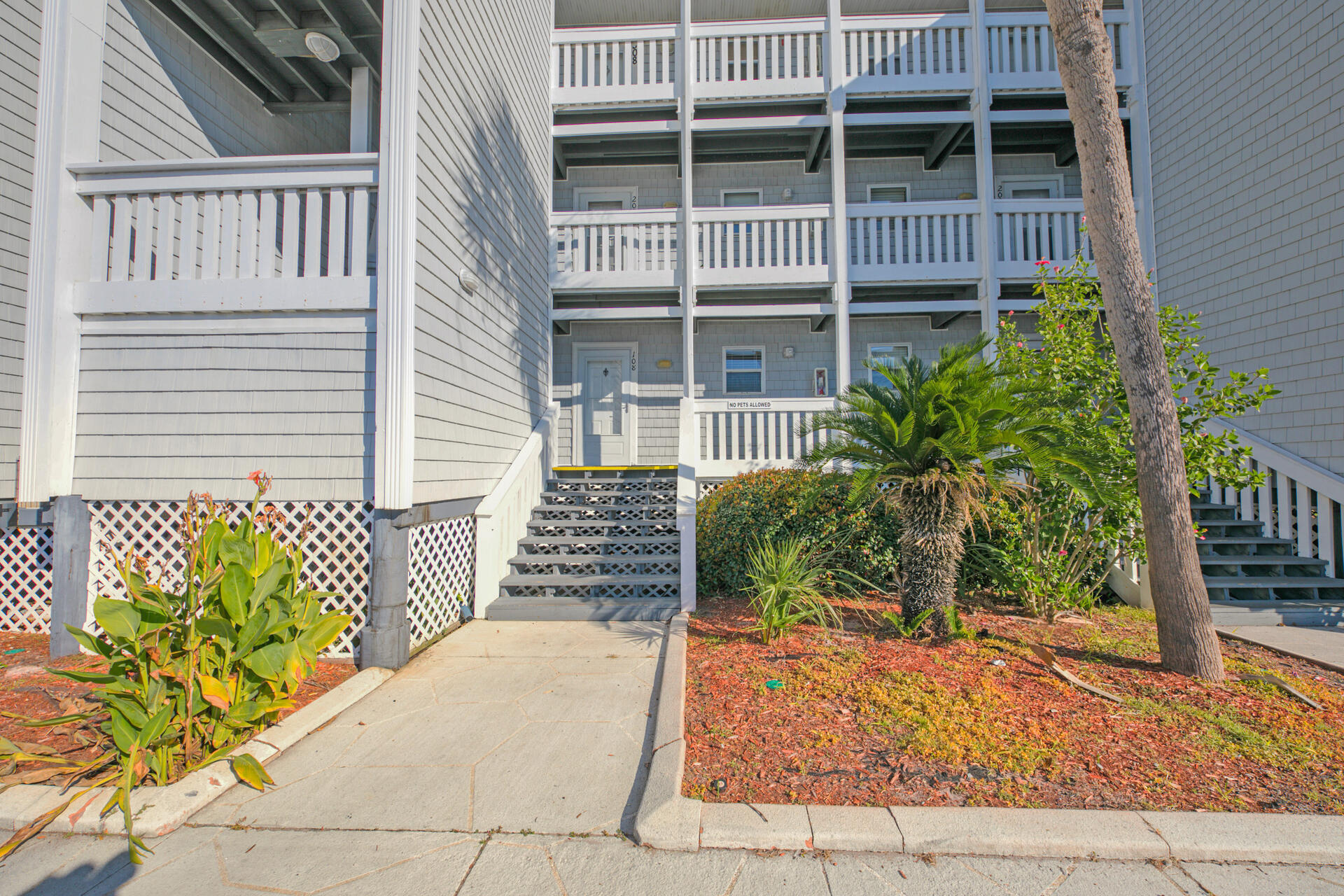 HERMITAGE CONDOMINIUM - Residential
