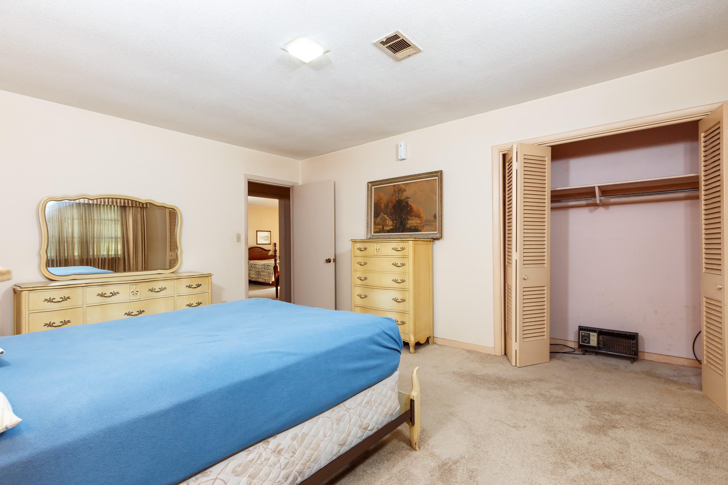 ELLIOTTS POINT - Residential