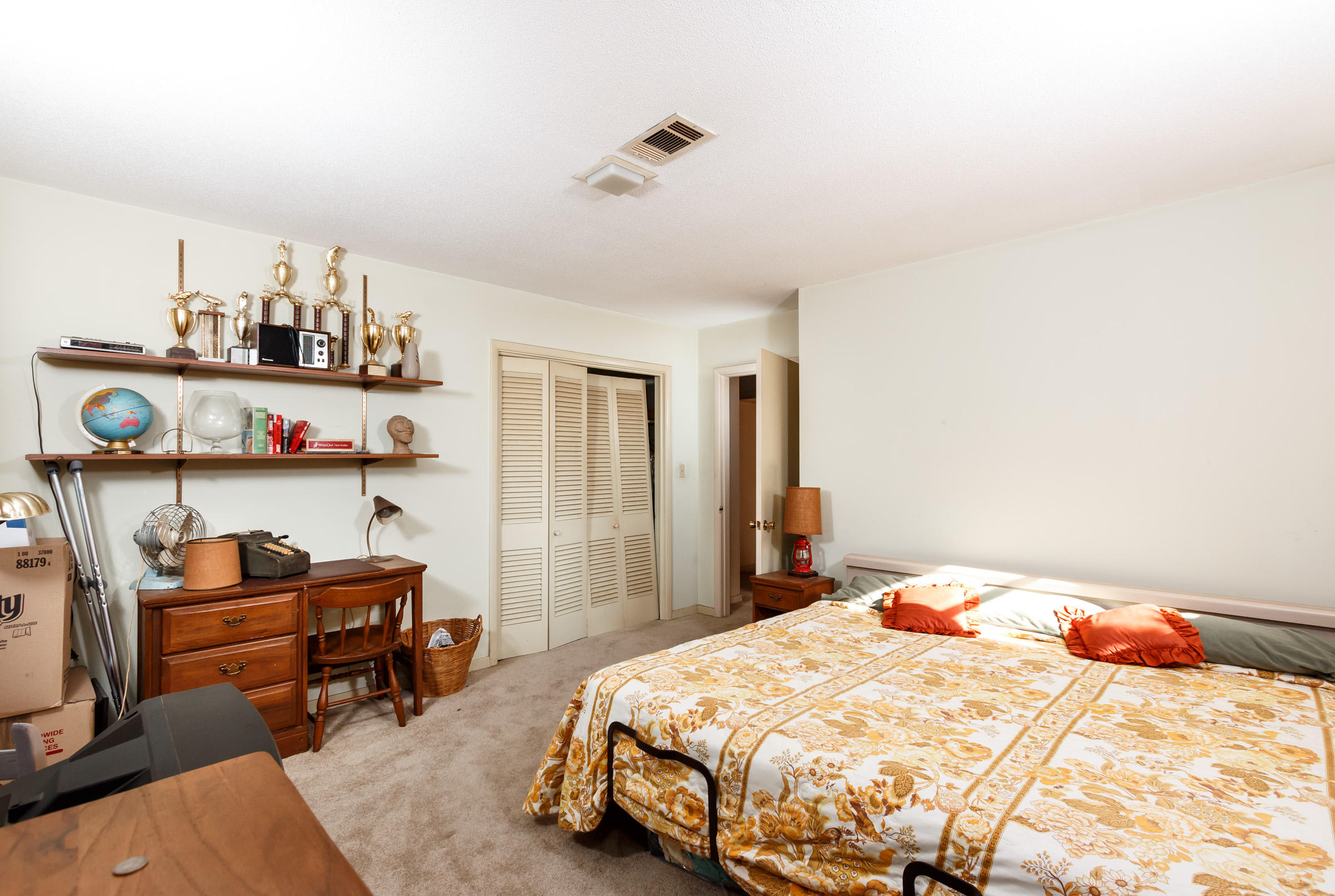 ELLIOTTS POINT - Residential