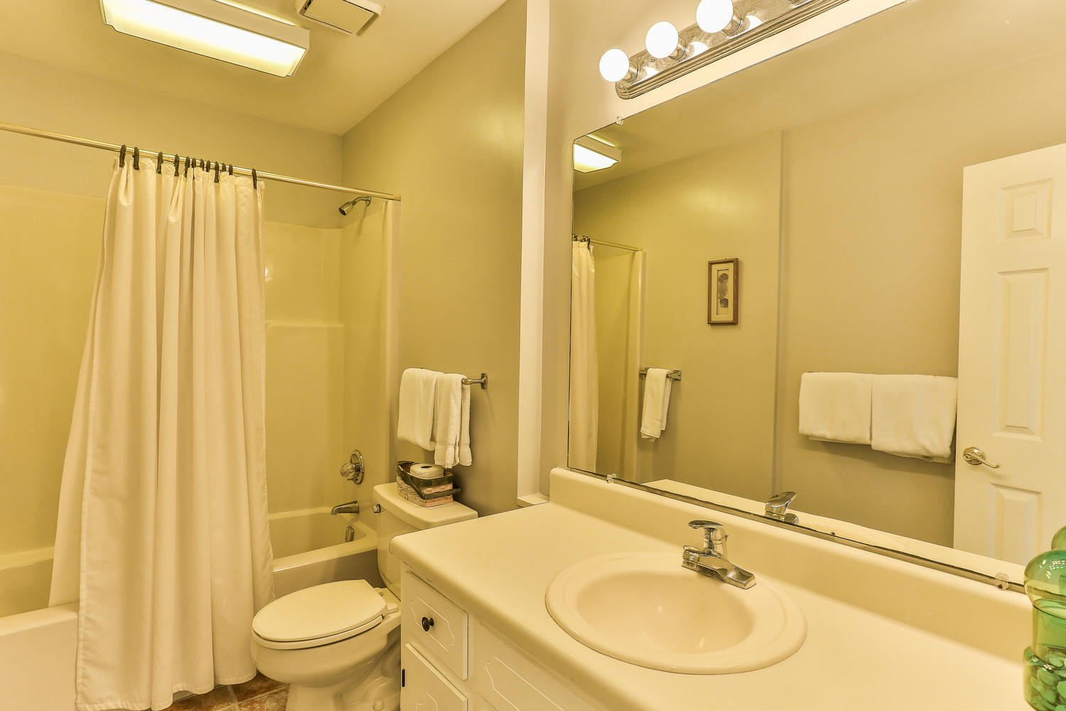 SHORELINE 9 T/H - Residential