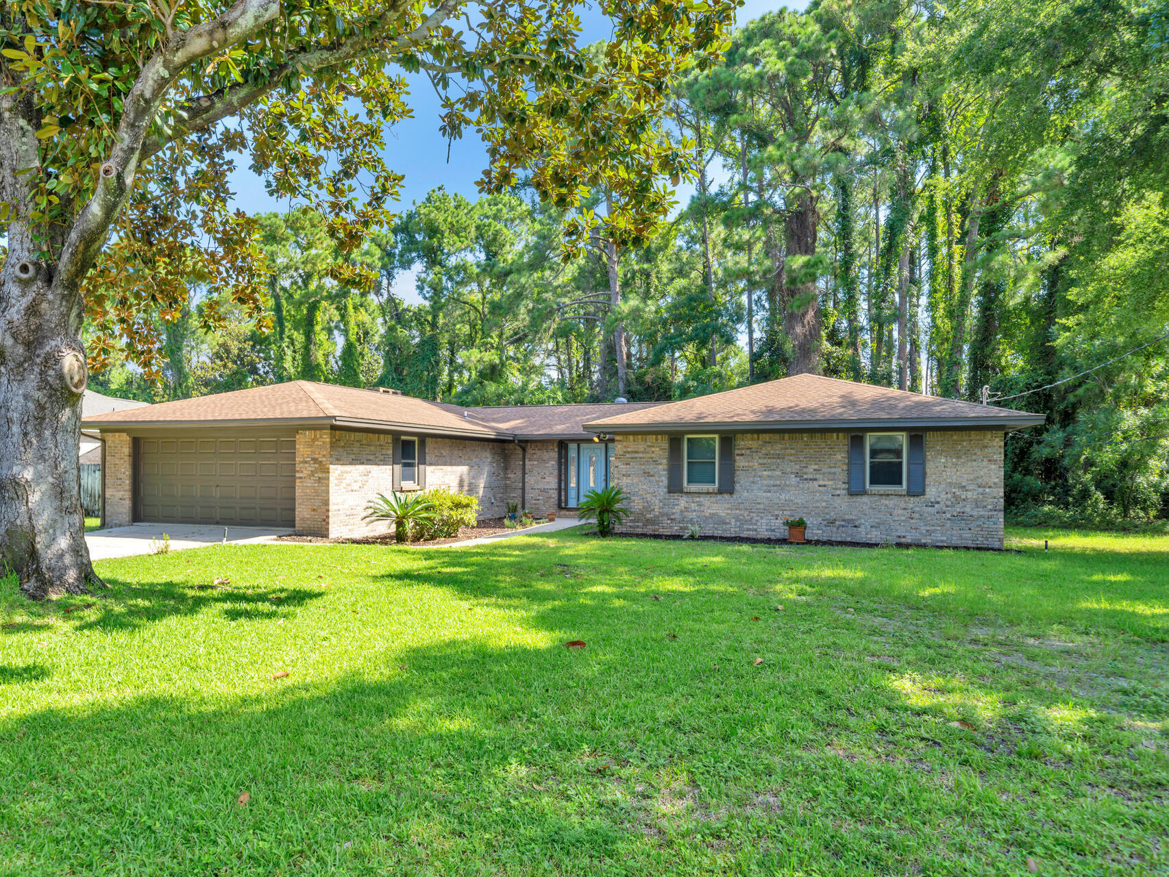 KELL-AIRE GARDENS - Residential