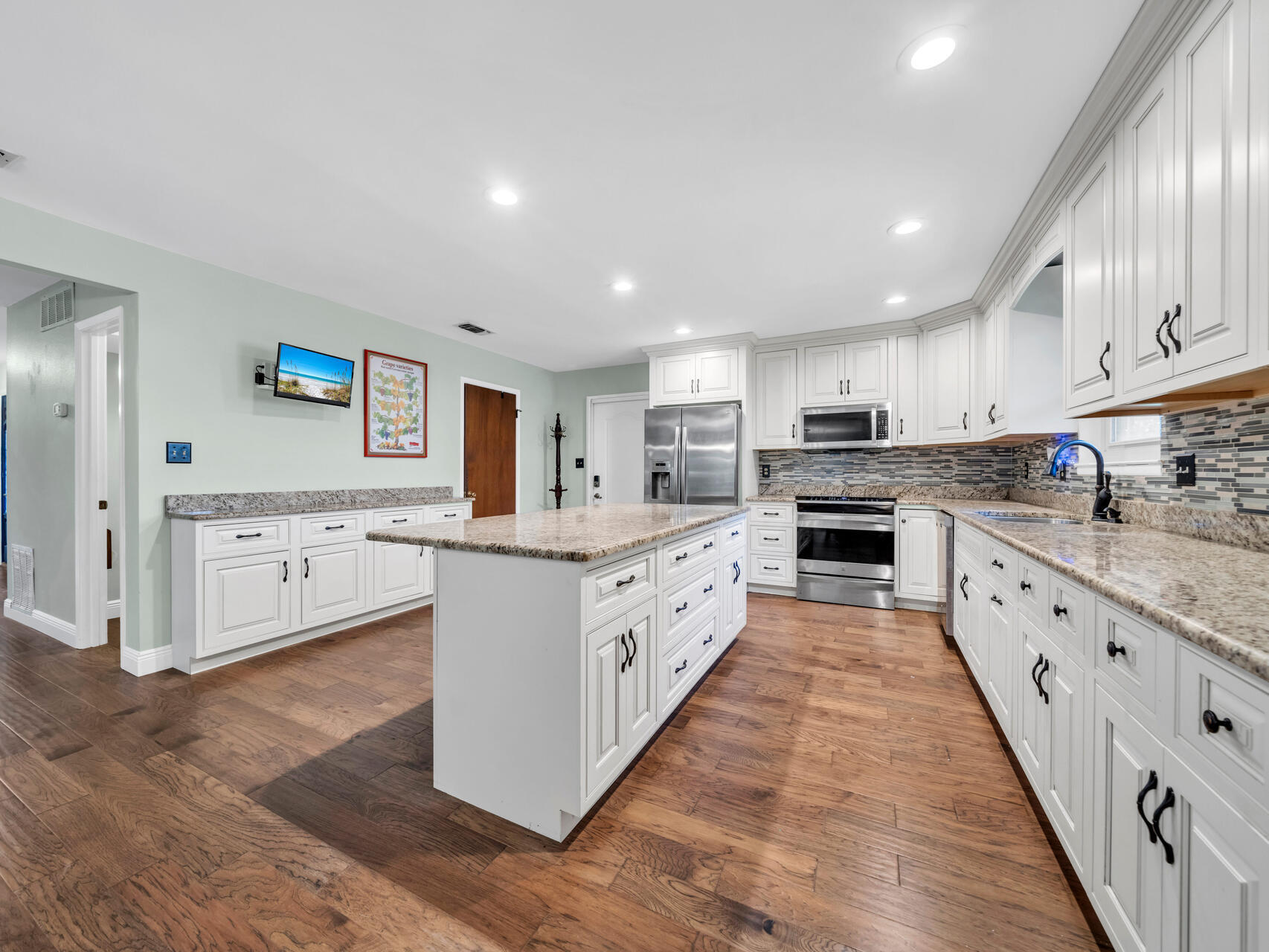 KELL-AIRE GARDENS - Residential