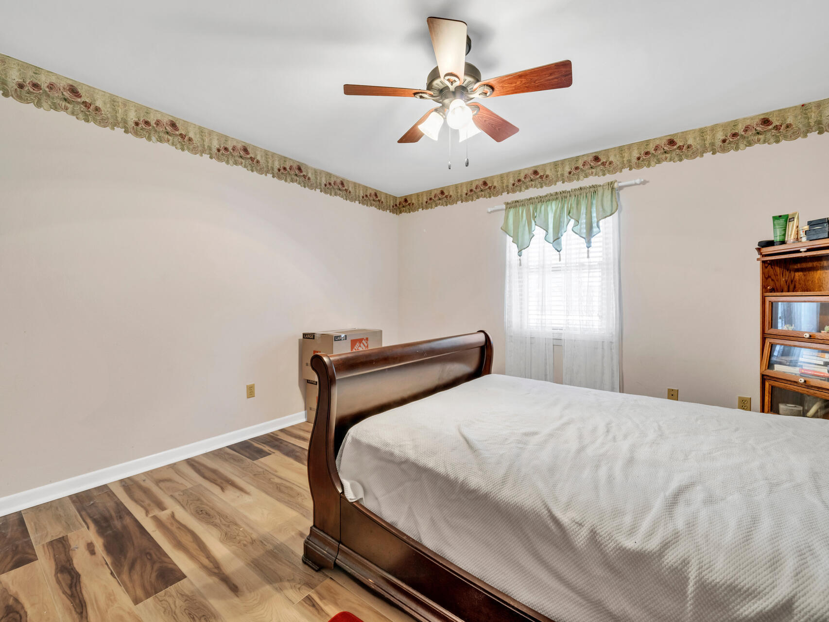 KELL-AIRE GARDENS - Residential