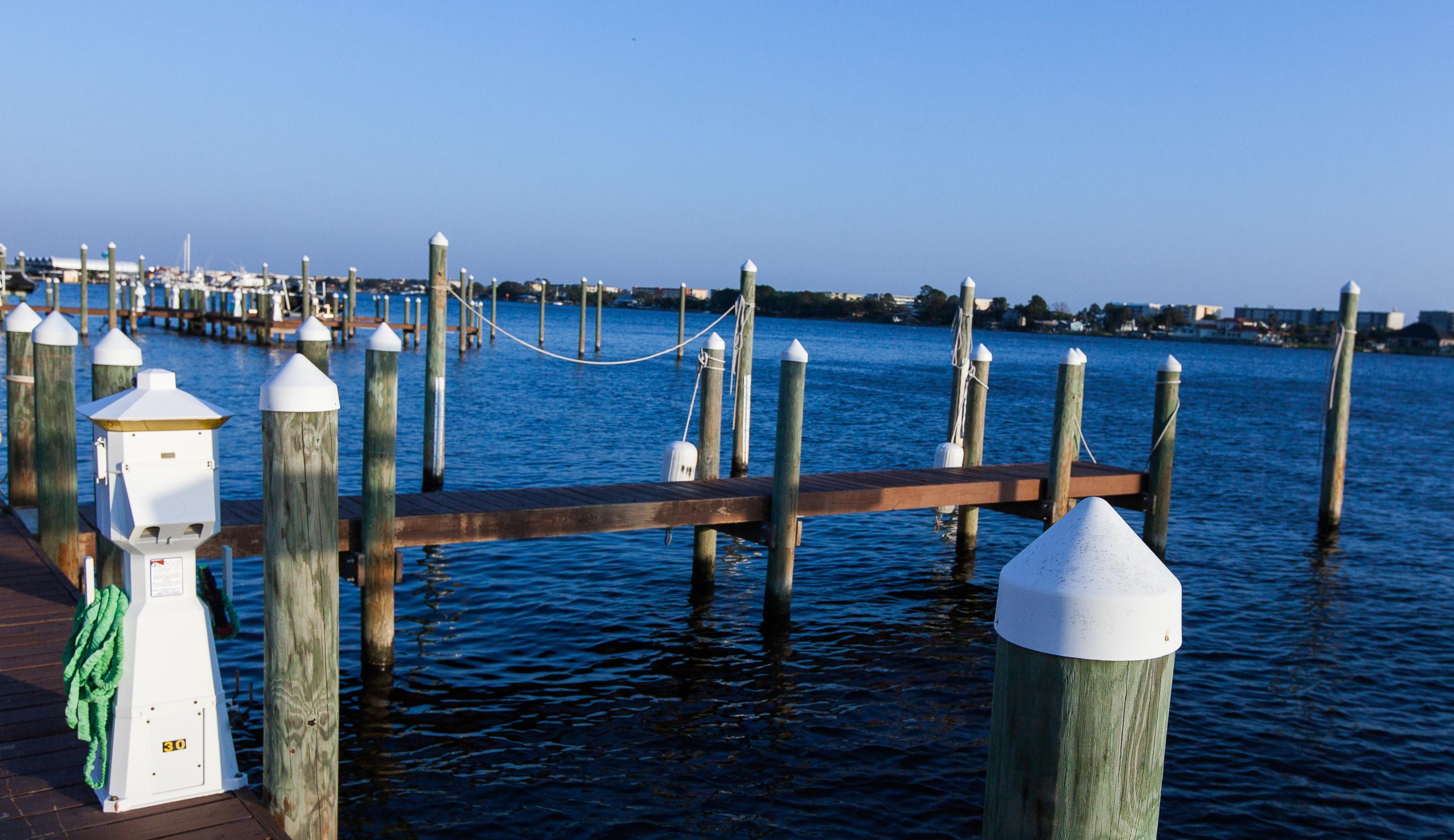 PRESIDIO YACHT CLUB - Residential