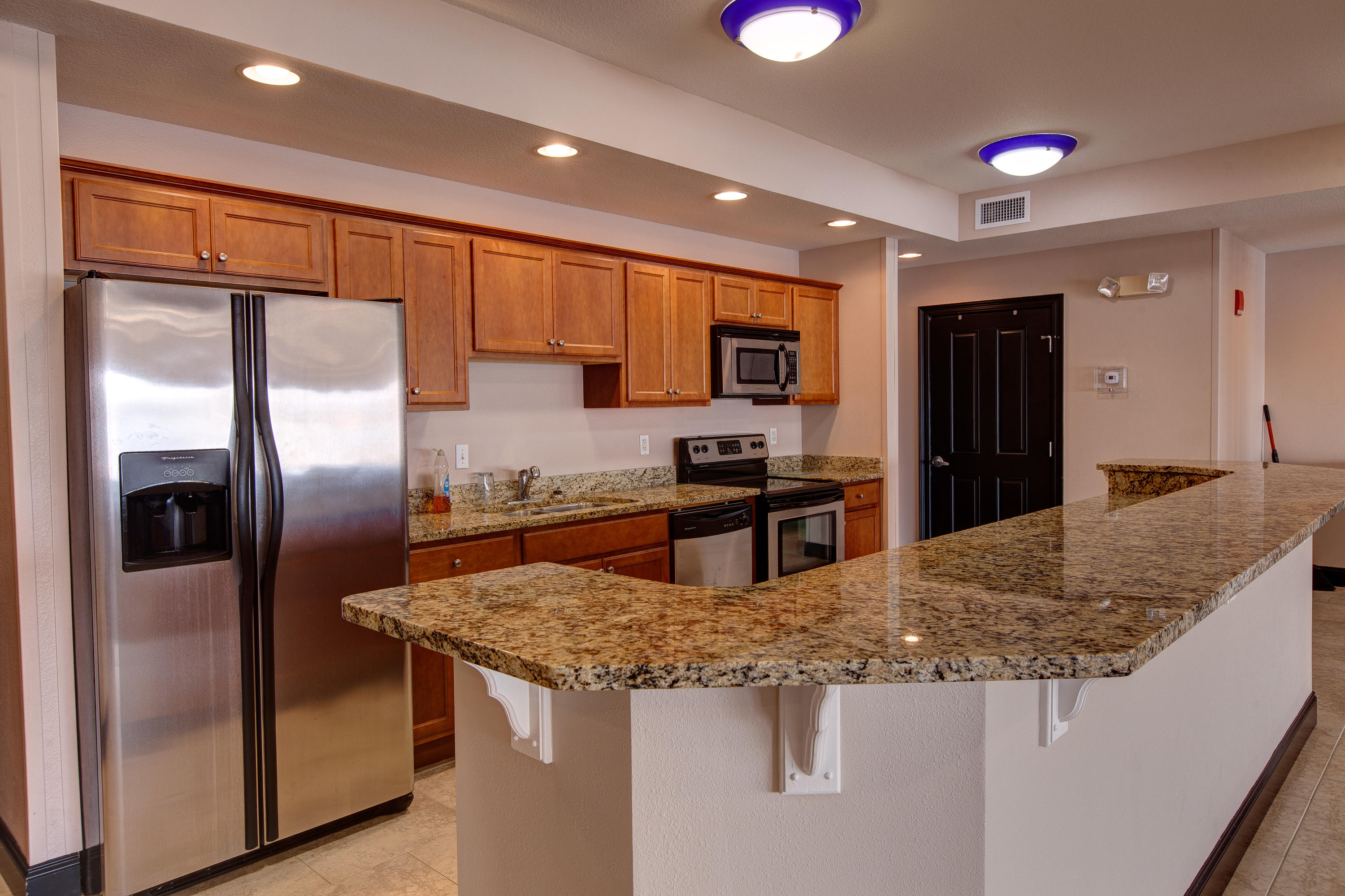 PRESIDIO YACHT CLUB - Residential