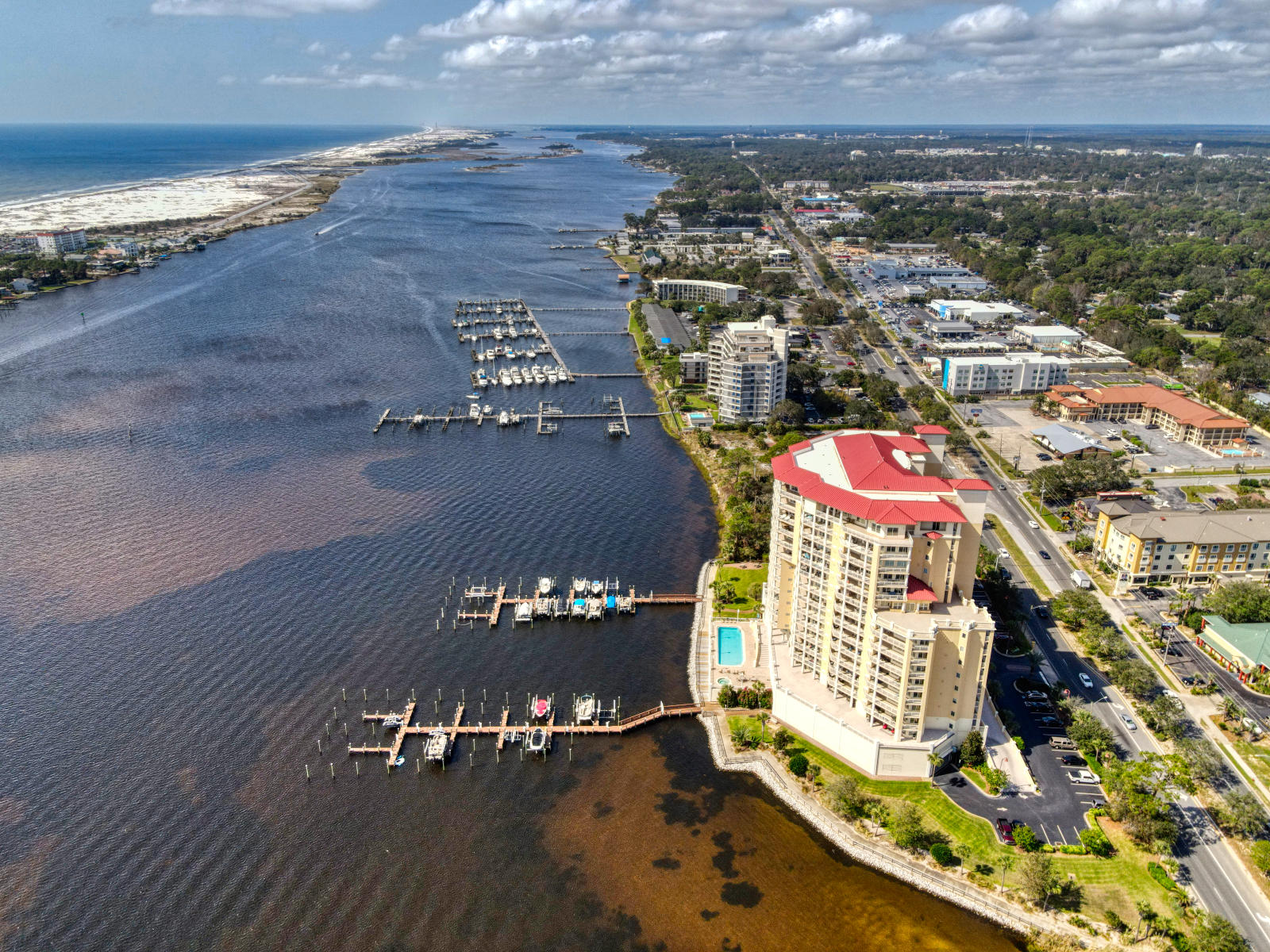 PRESIDIO YACHT CLUB - Residential