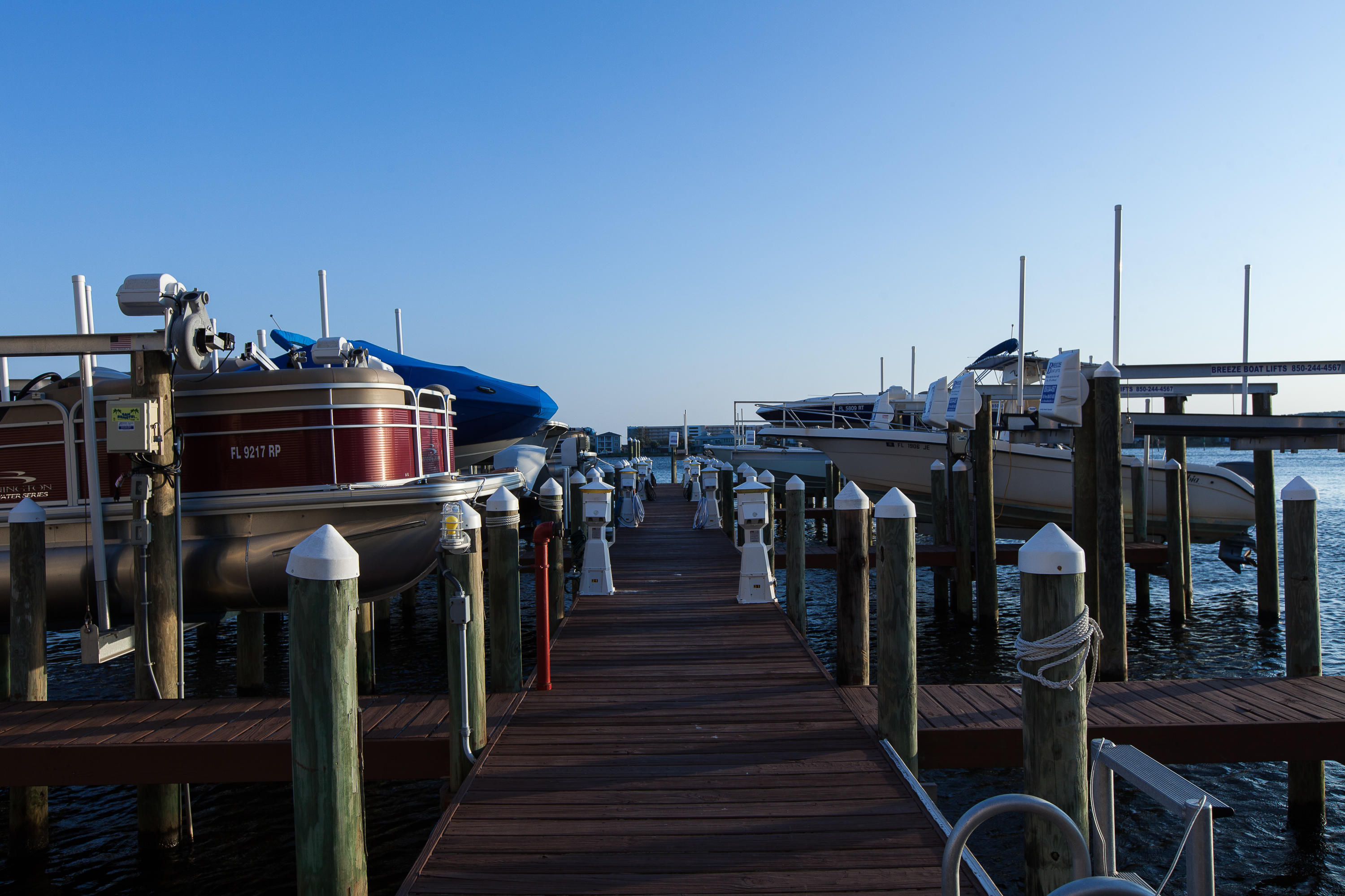 PRESIDIO YACHT CLUB - Residential