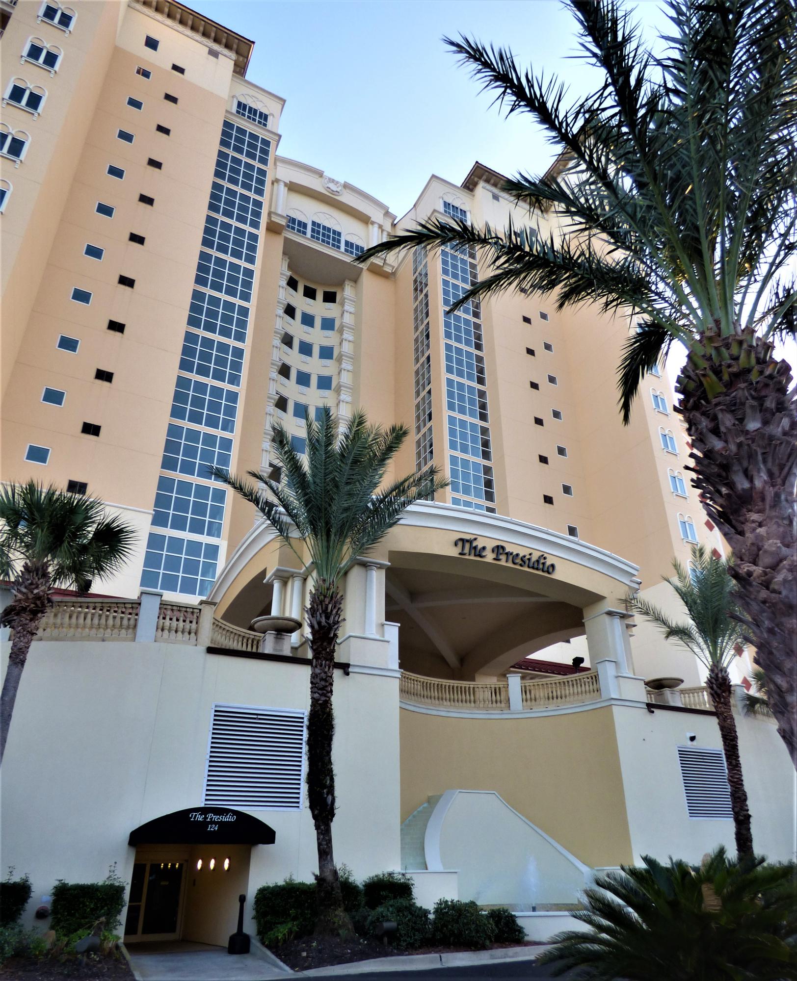 PRESIDIO YACHT CLUB - Residential