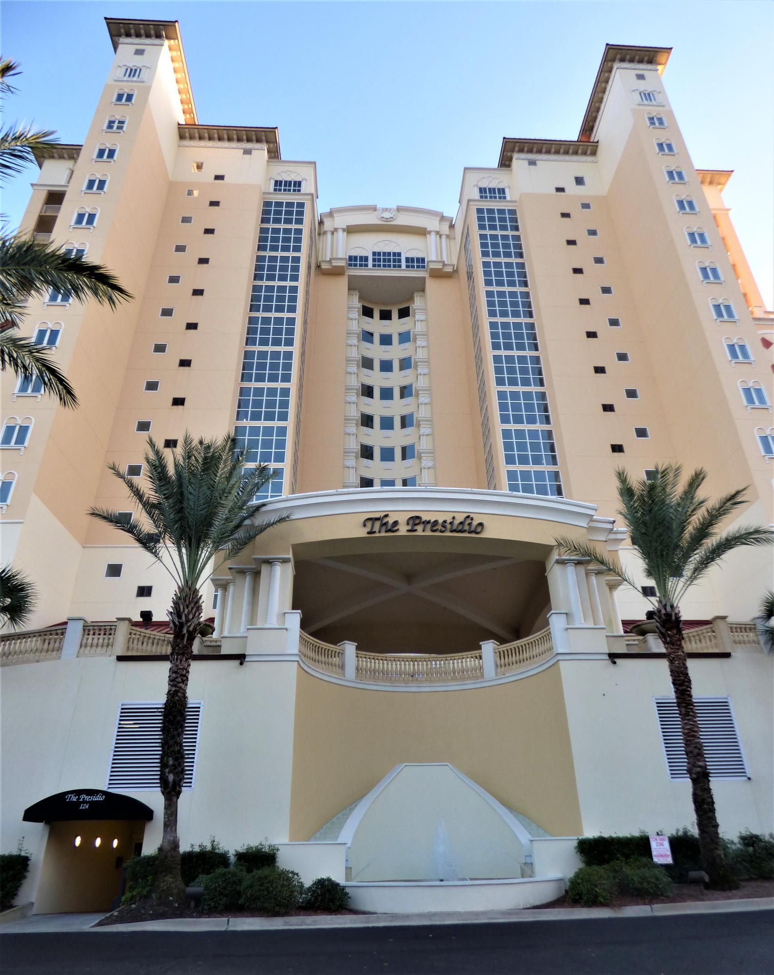 PRESIDIO YACHT CLUB - Residential