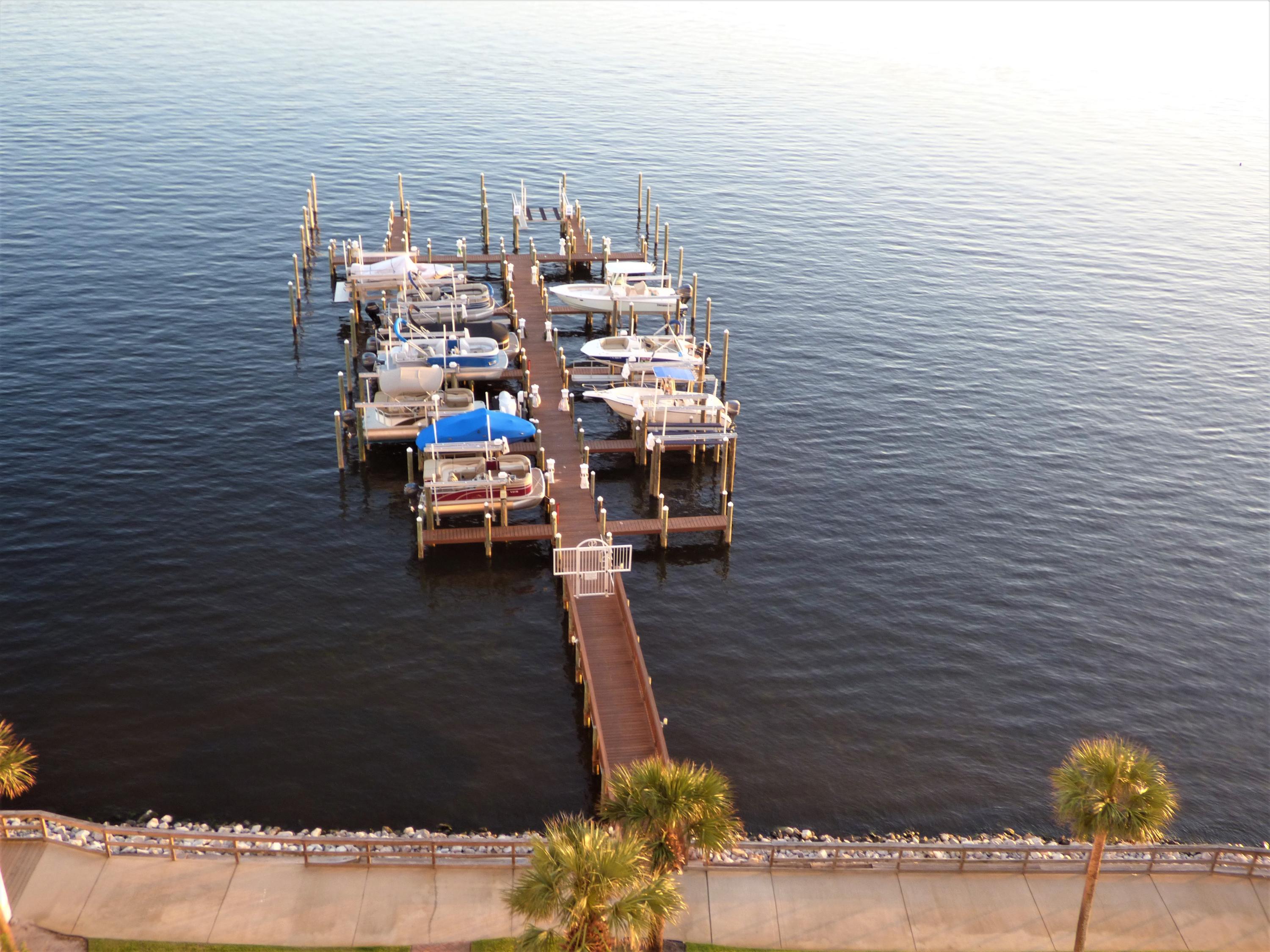 PRESIDIO YACHT CLUB - Residential