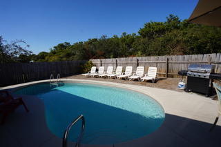 PARADISE RETREAT - Residential