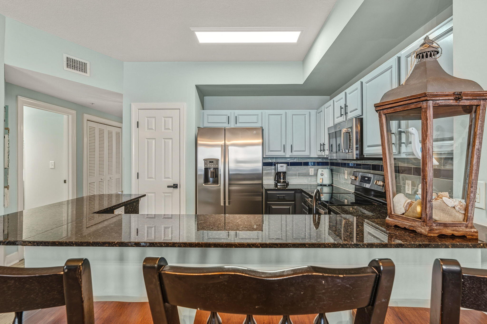 SUNRISE BEACH - Residential