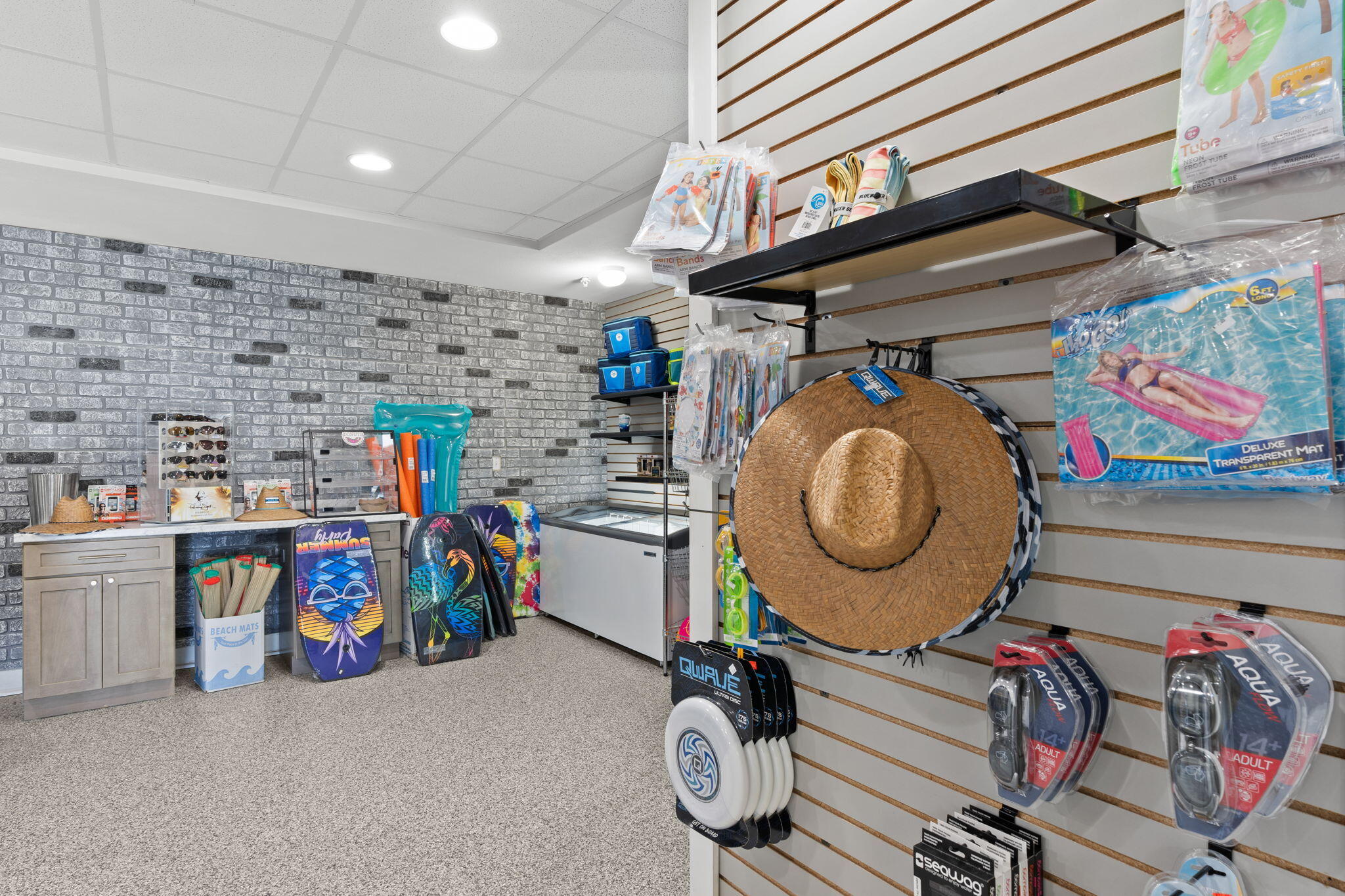 SUNRISE BEACH - Residential