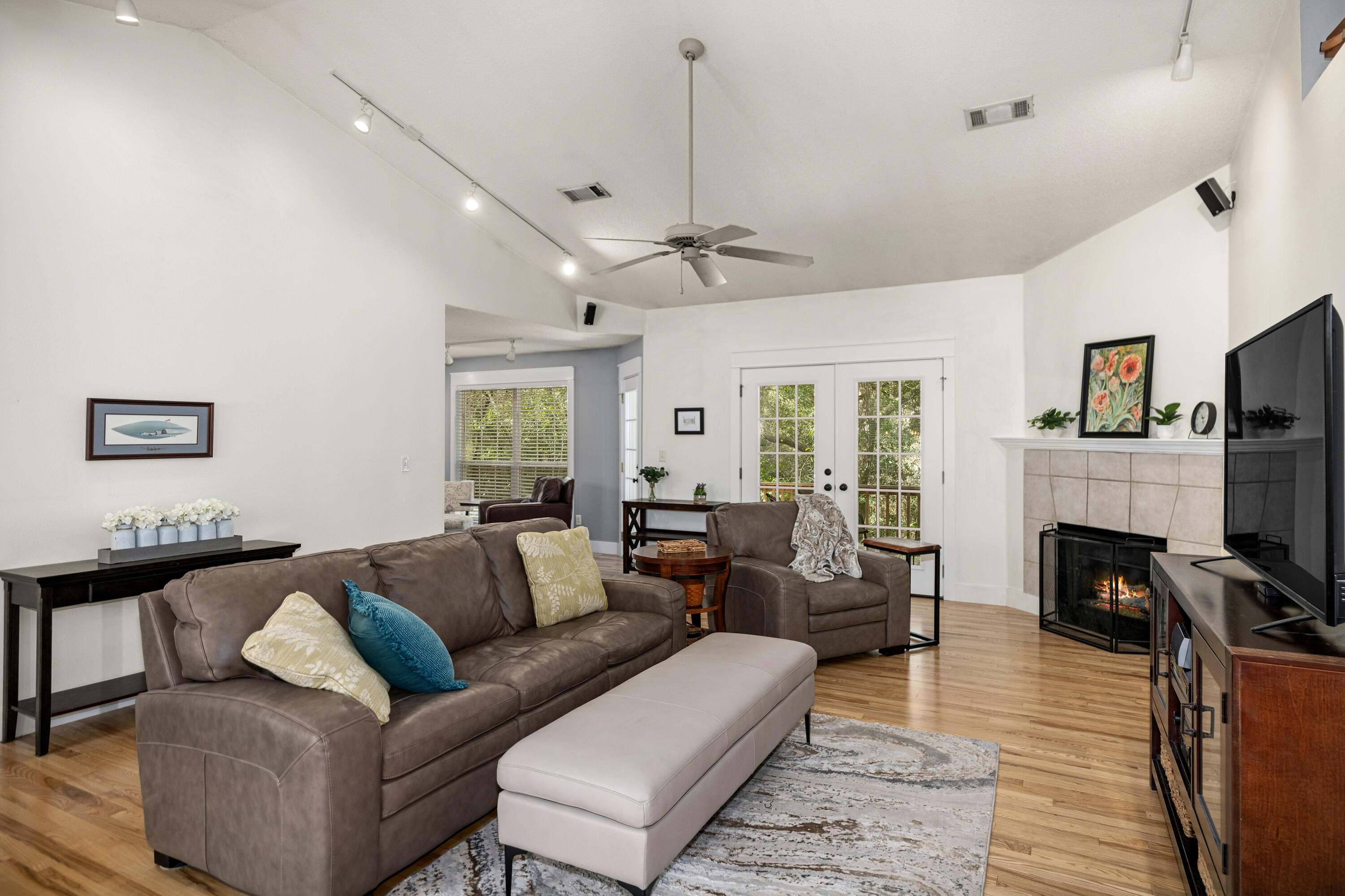 PARKWOOD ESTATES PH5 - Residential