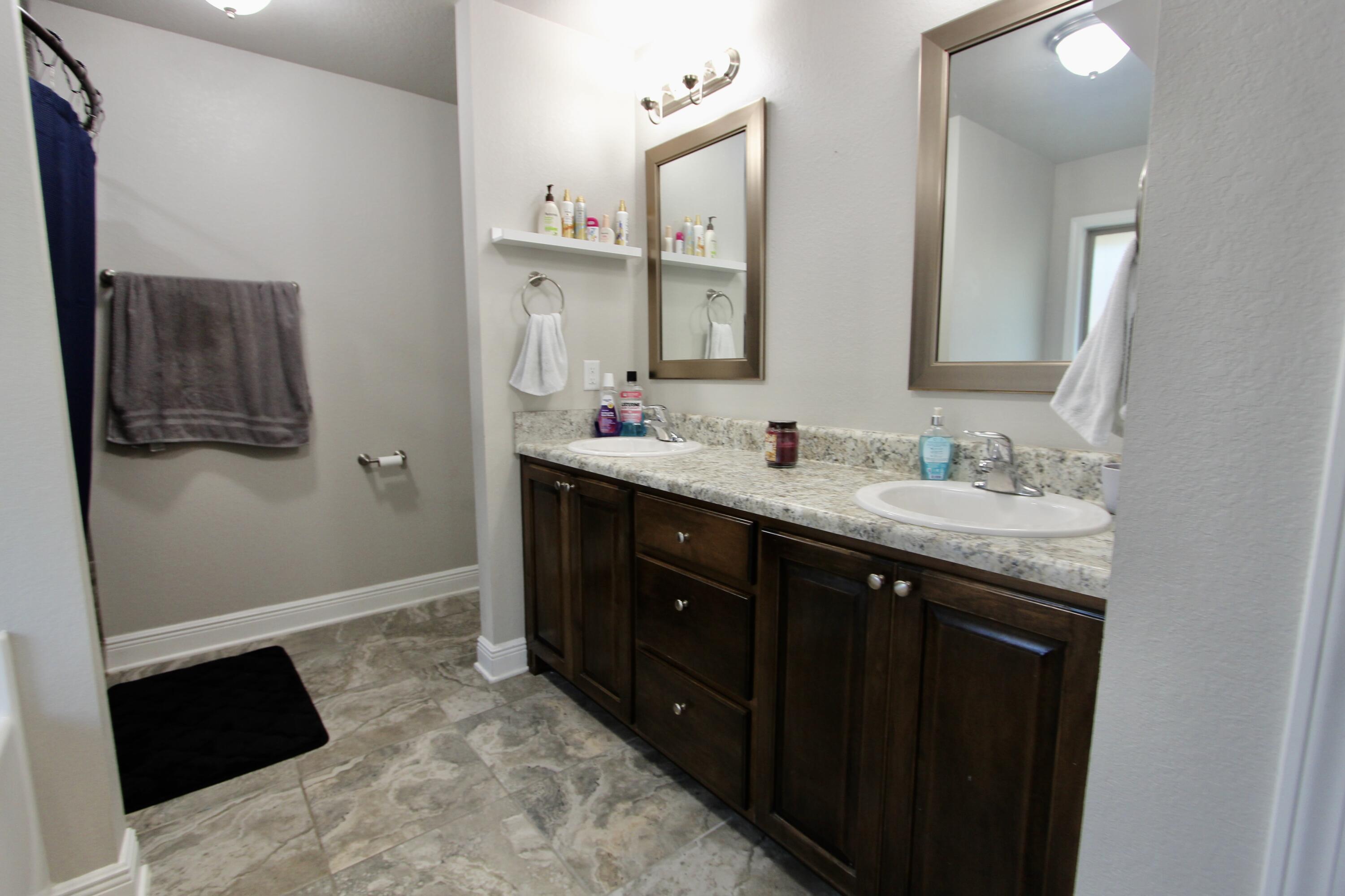 FOX VALLEY PH 3-A - Residential Lease