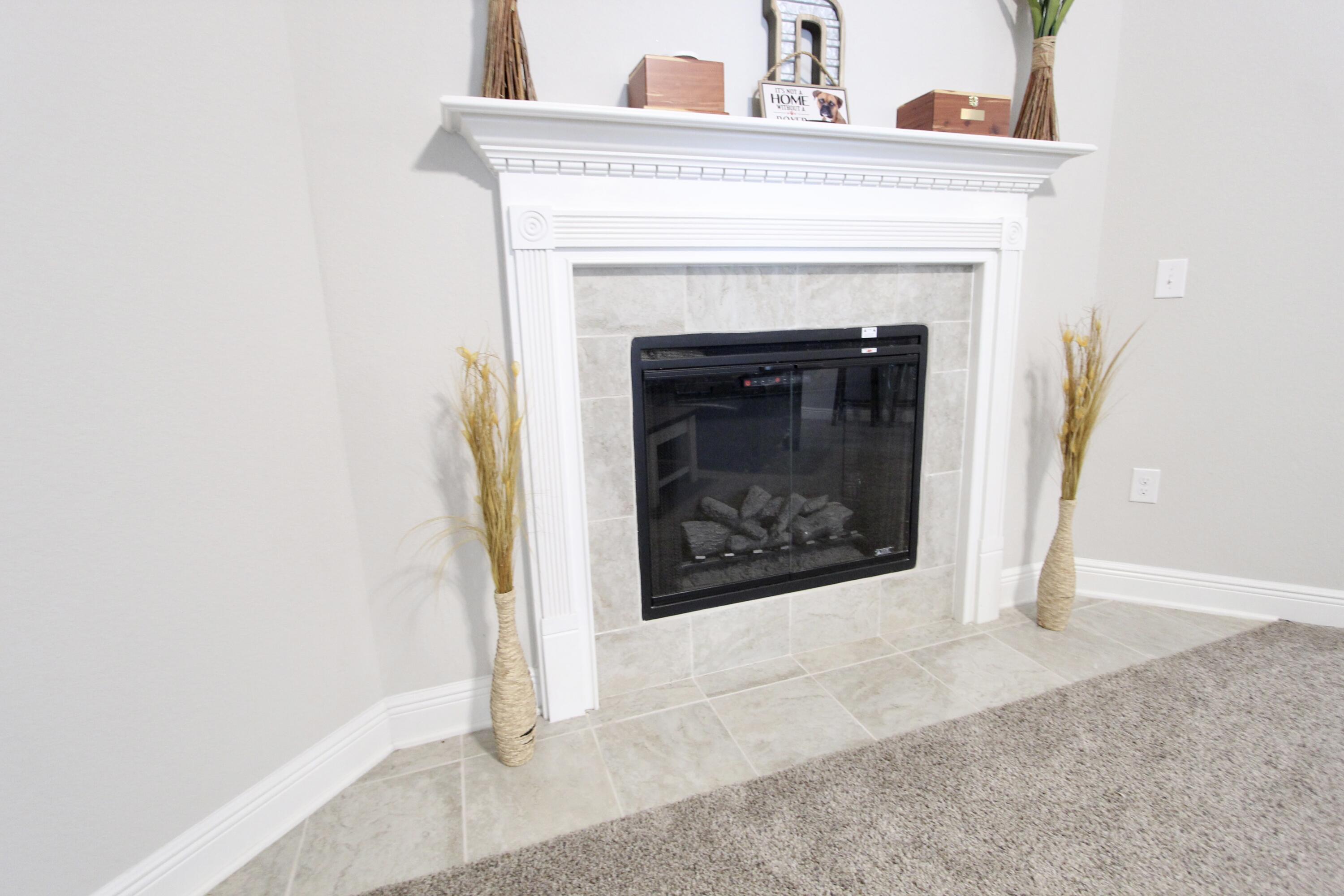 FOX VALLEY PH 3-A - Residential Lease