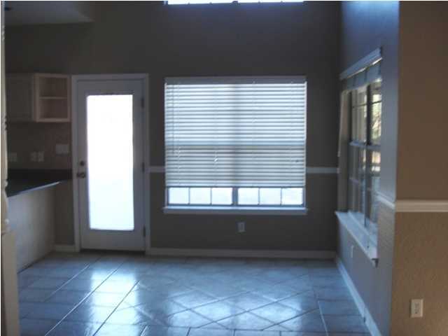 NATURES TRAIL - Residential Lease