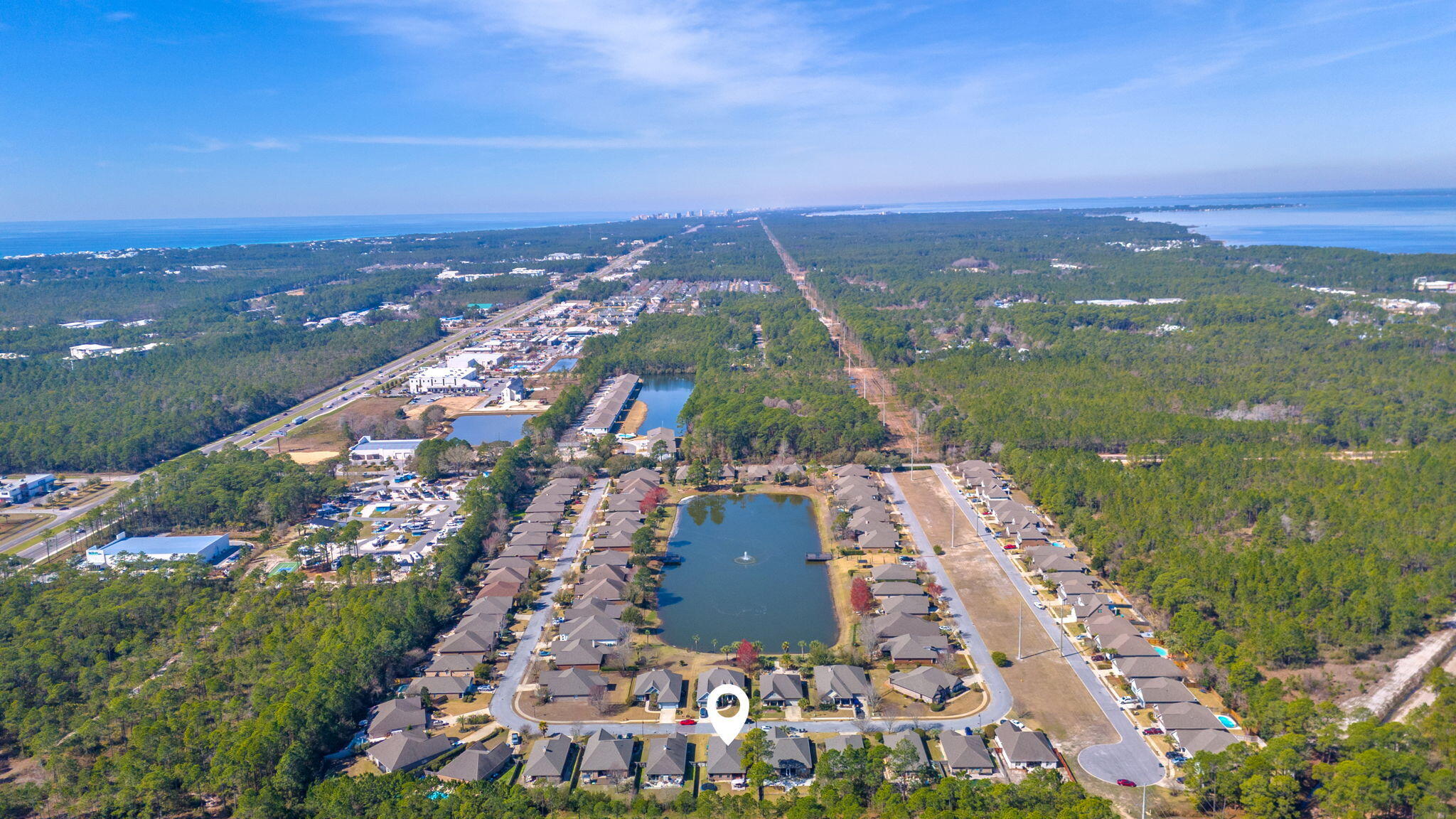 WHISPERING LAKE - Residential